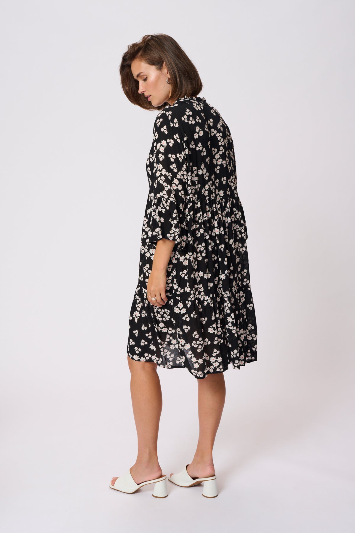 KAhera Amber Dress Printed Black/Chalk/Red Petit Fleur - 10508259