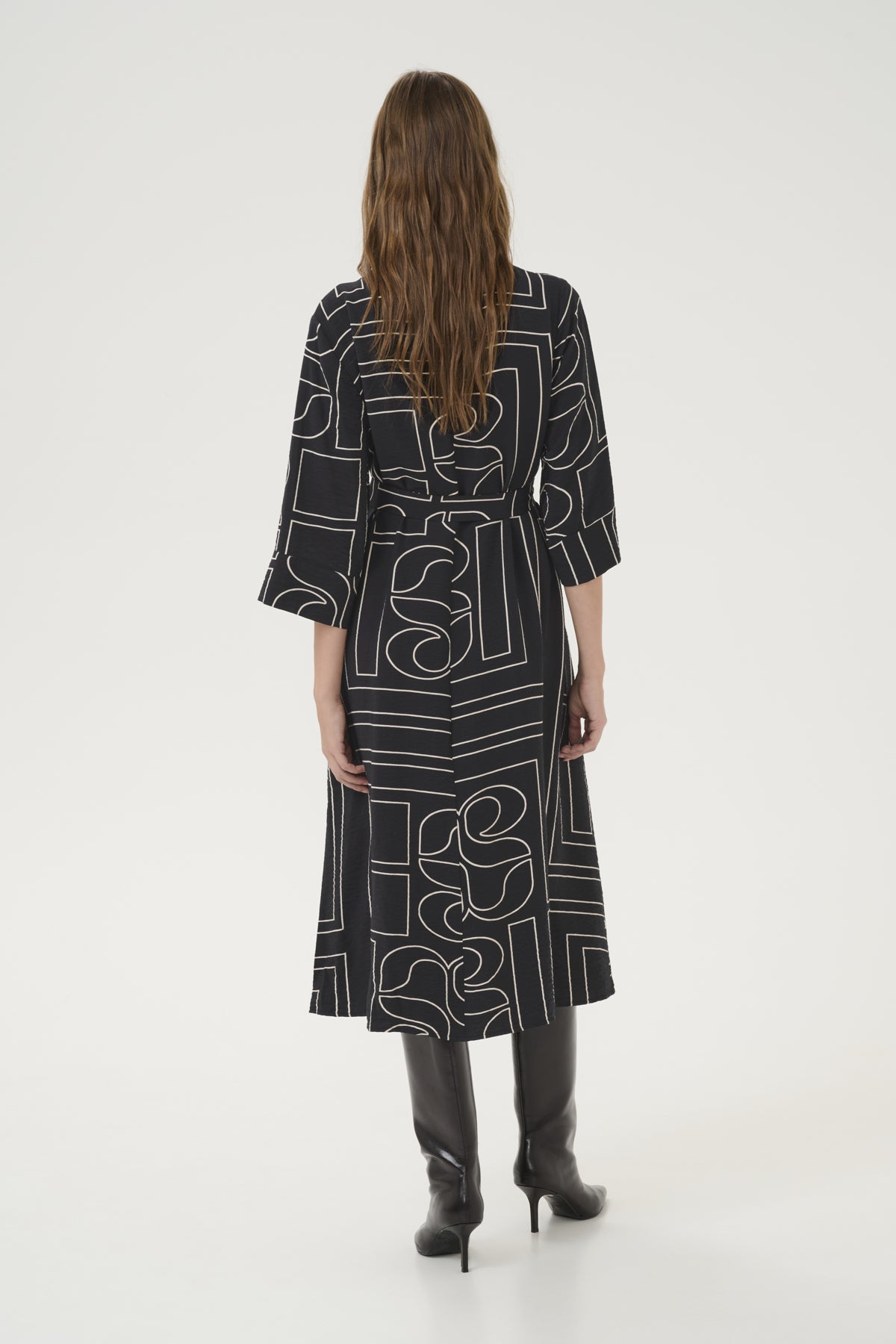 KellyMW Shirtdress Black AOP - 10704580