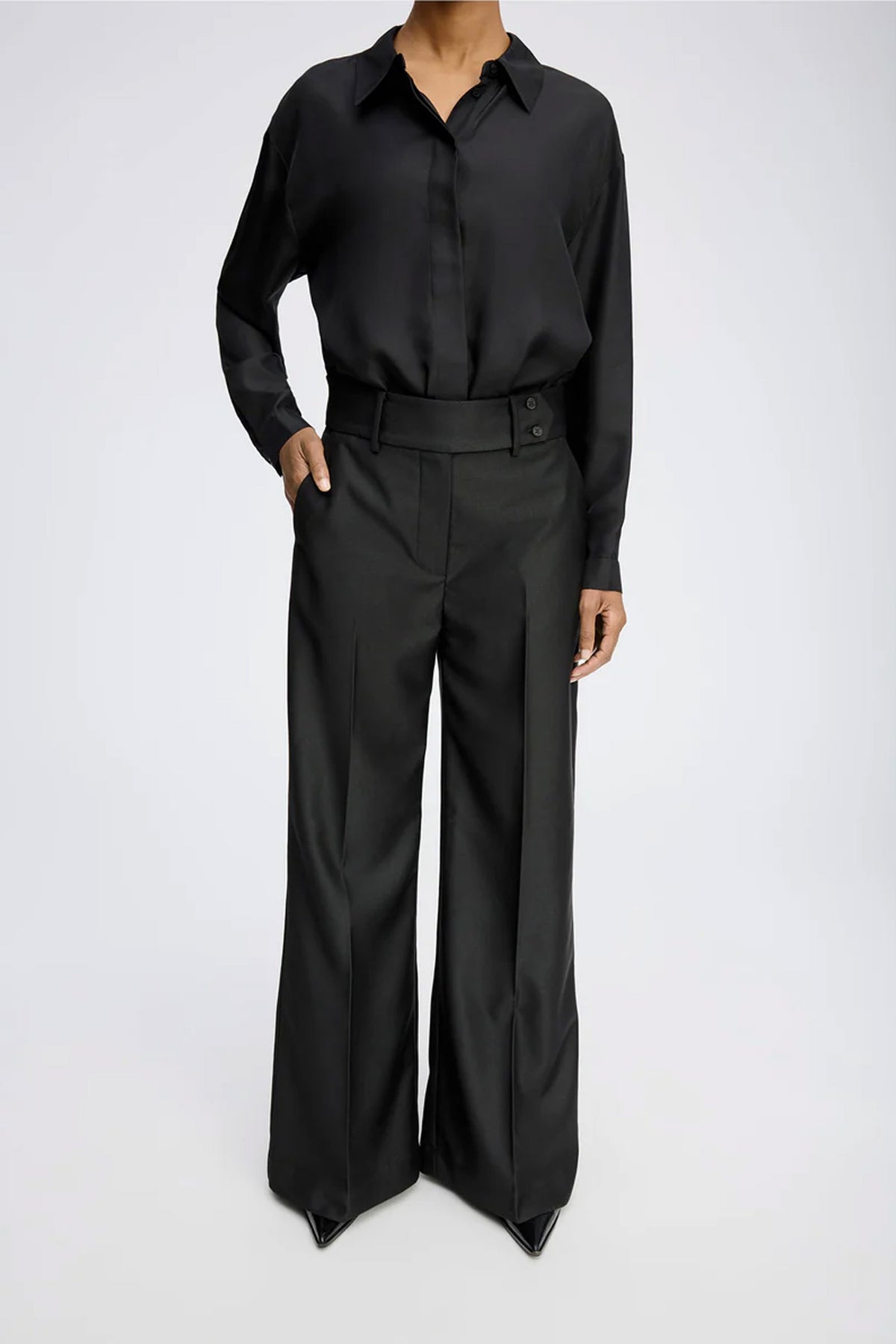 RADINE 2-Black - 1408/25407