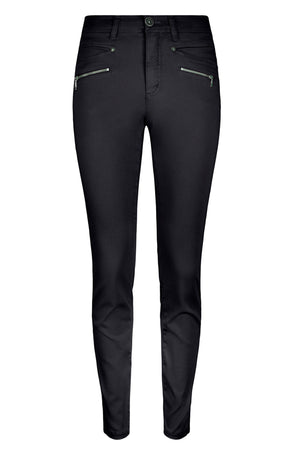 104651Black