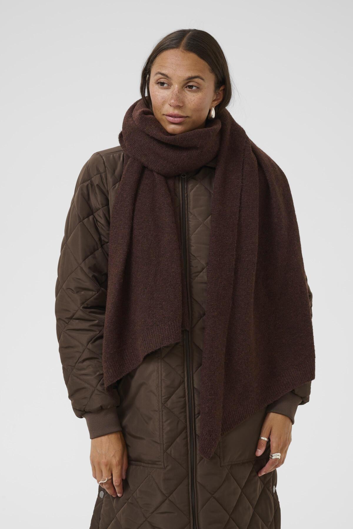 KAhannah Scarf FUDGE