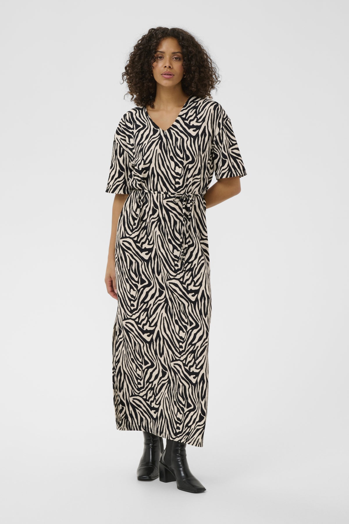 KAivanna Dress Moonstruck/Black Graphic - 10509781