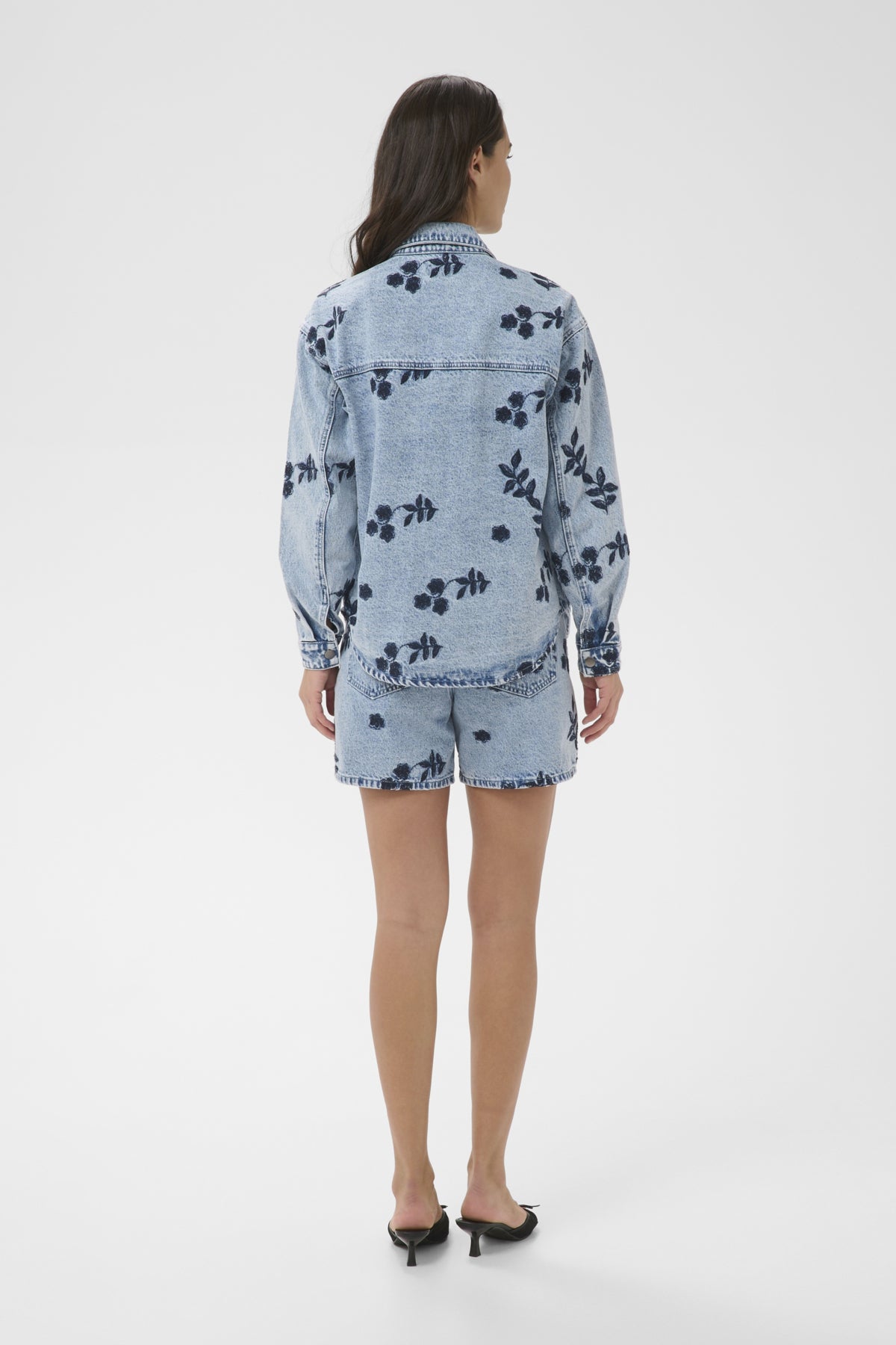 KAbabena Denim Jacket Blue Denim W/ Navy Flower Emb. - 10511680