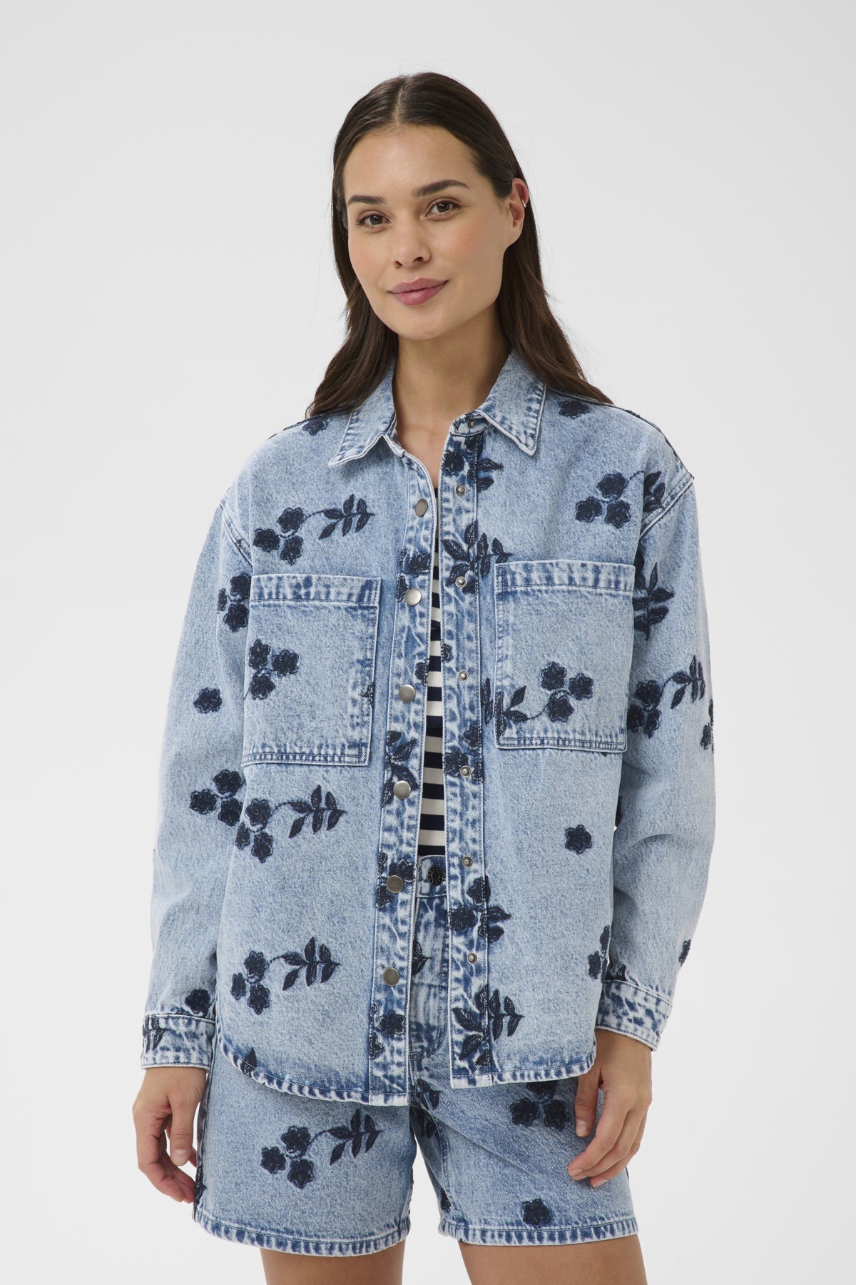 KAbabena Denim Jacket Blue Denim W/ Navy Flower Emb. - 10511680