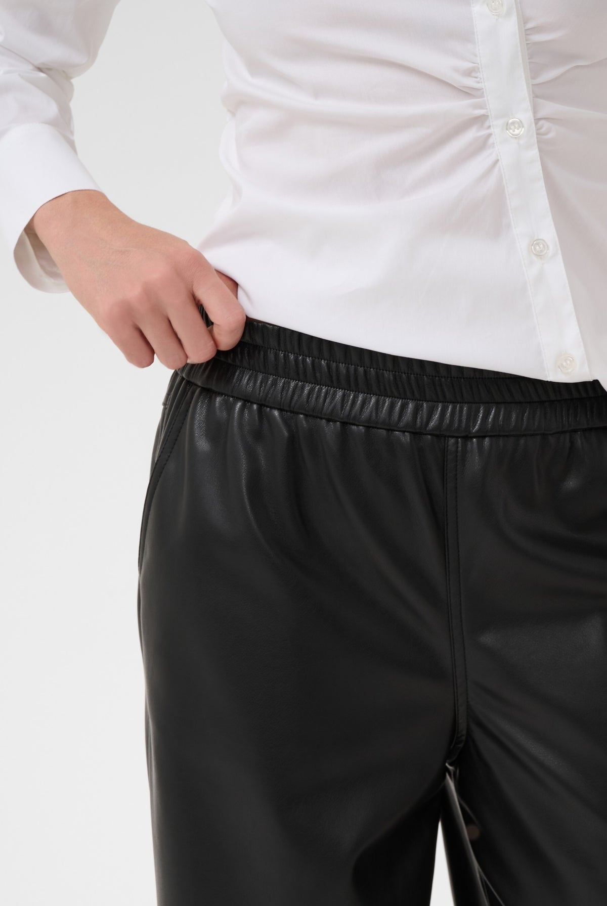 KAarense Barrel Pants Black Deep - 100121 - 10512230