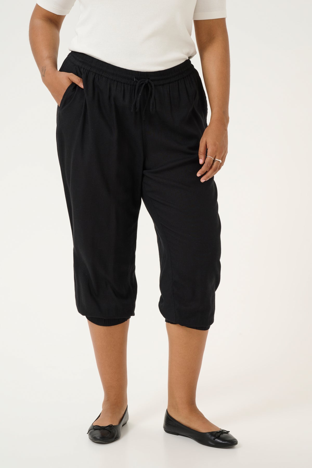 KCmille Capri Pants Black deep