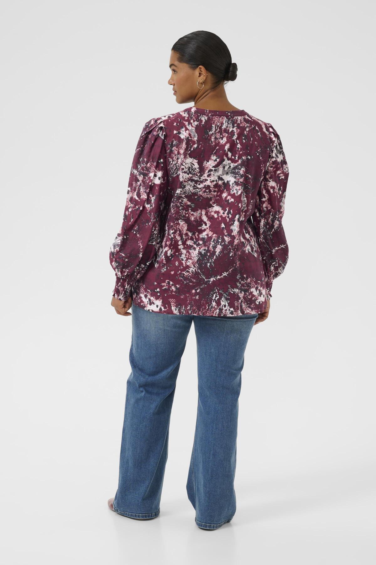 KCmina Blouse Red/Black Abstract Graphic - 10583677