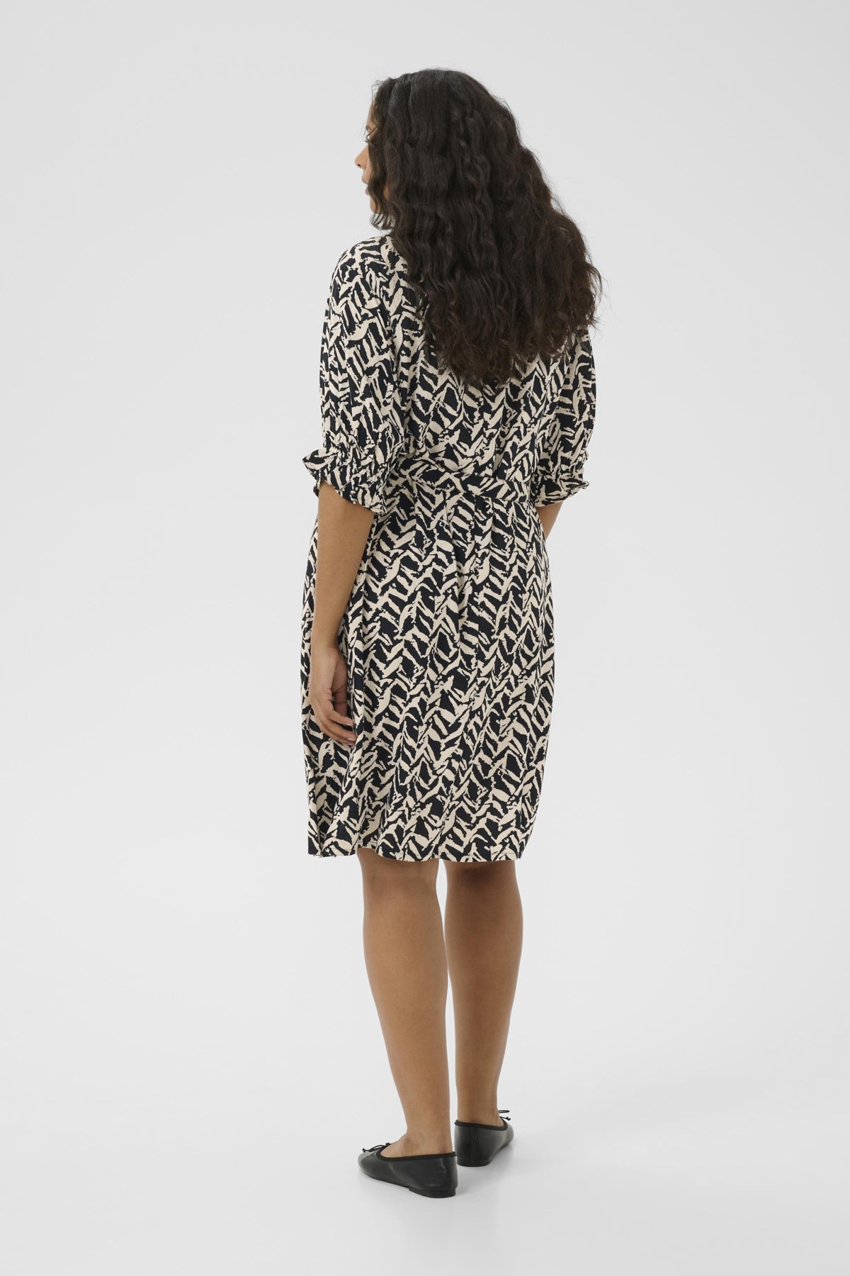 KCdena Dress Black/Feather Grey Lines - 10583991