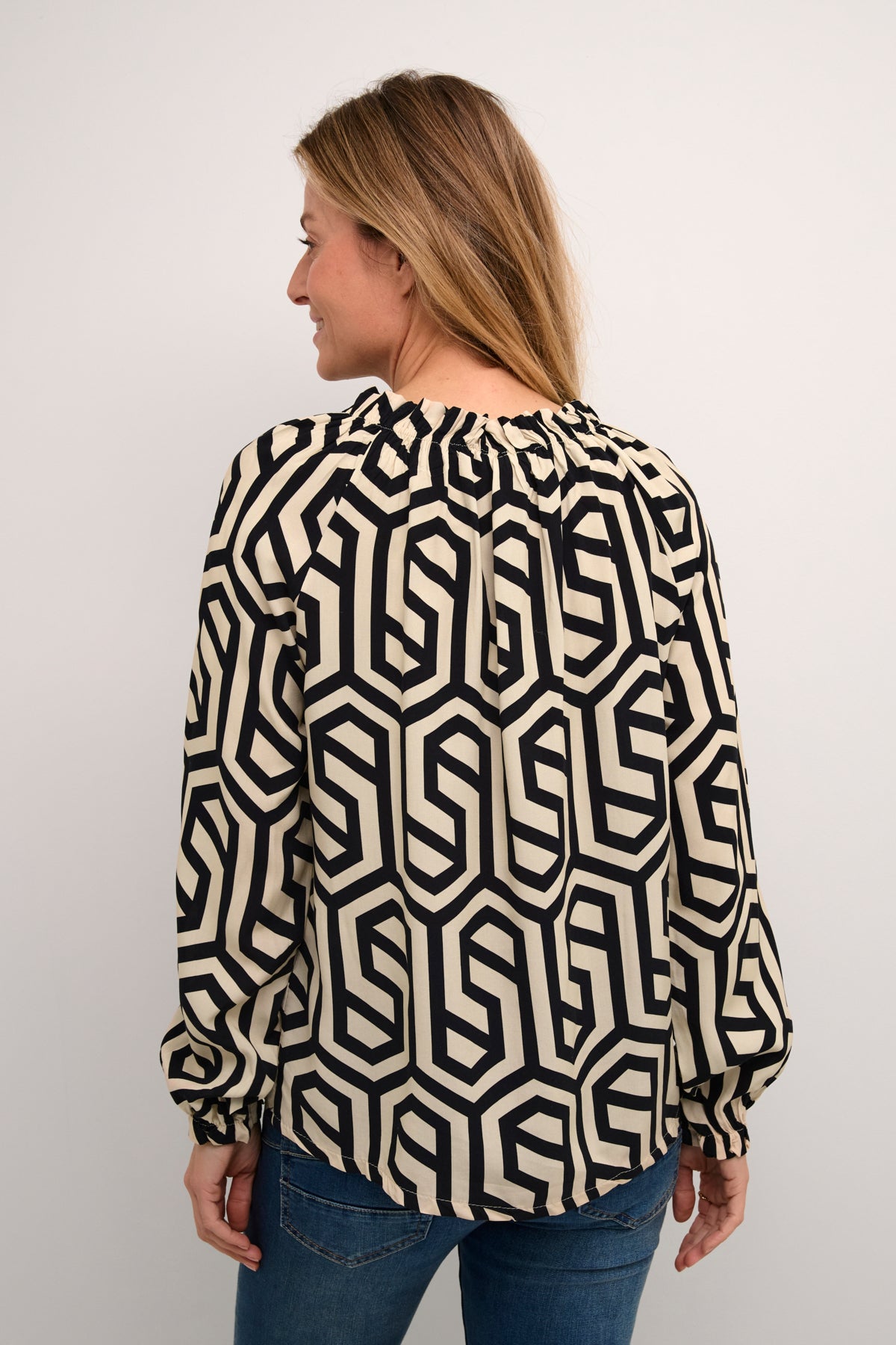 CRAstra Blouse Geometric Black White - 10613115