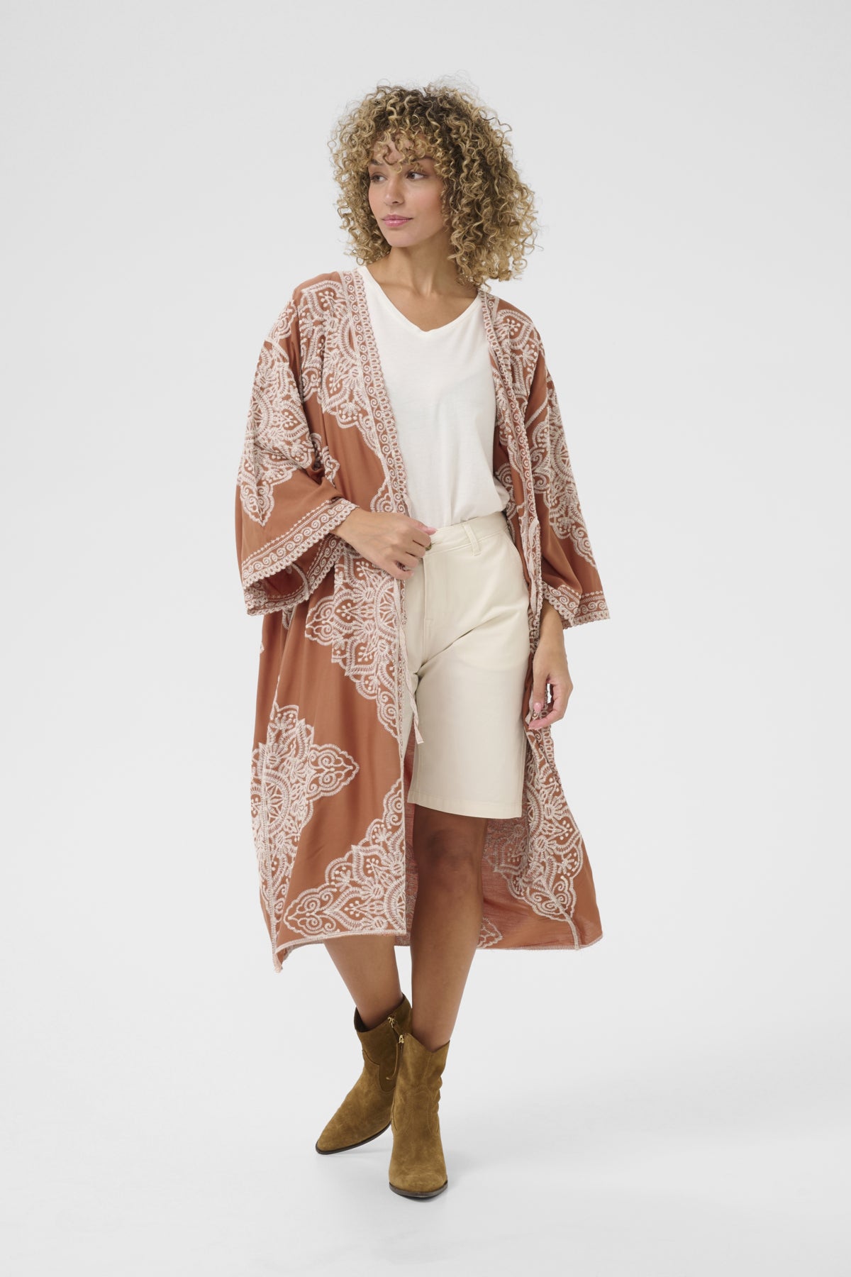 CRTyla Kimono Bruchetta with embroidery