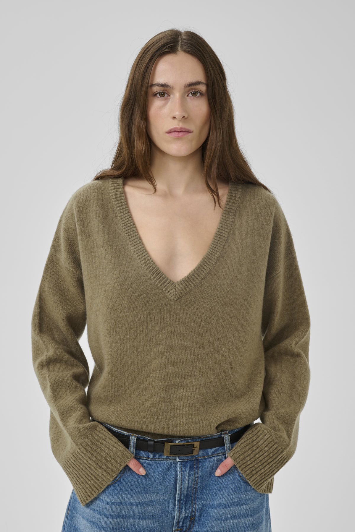 MWHuxi V-Neck Knit Pullover Capers - 180820 - 10705424