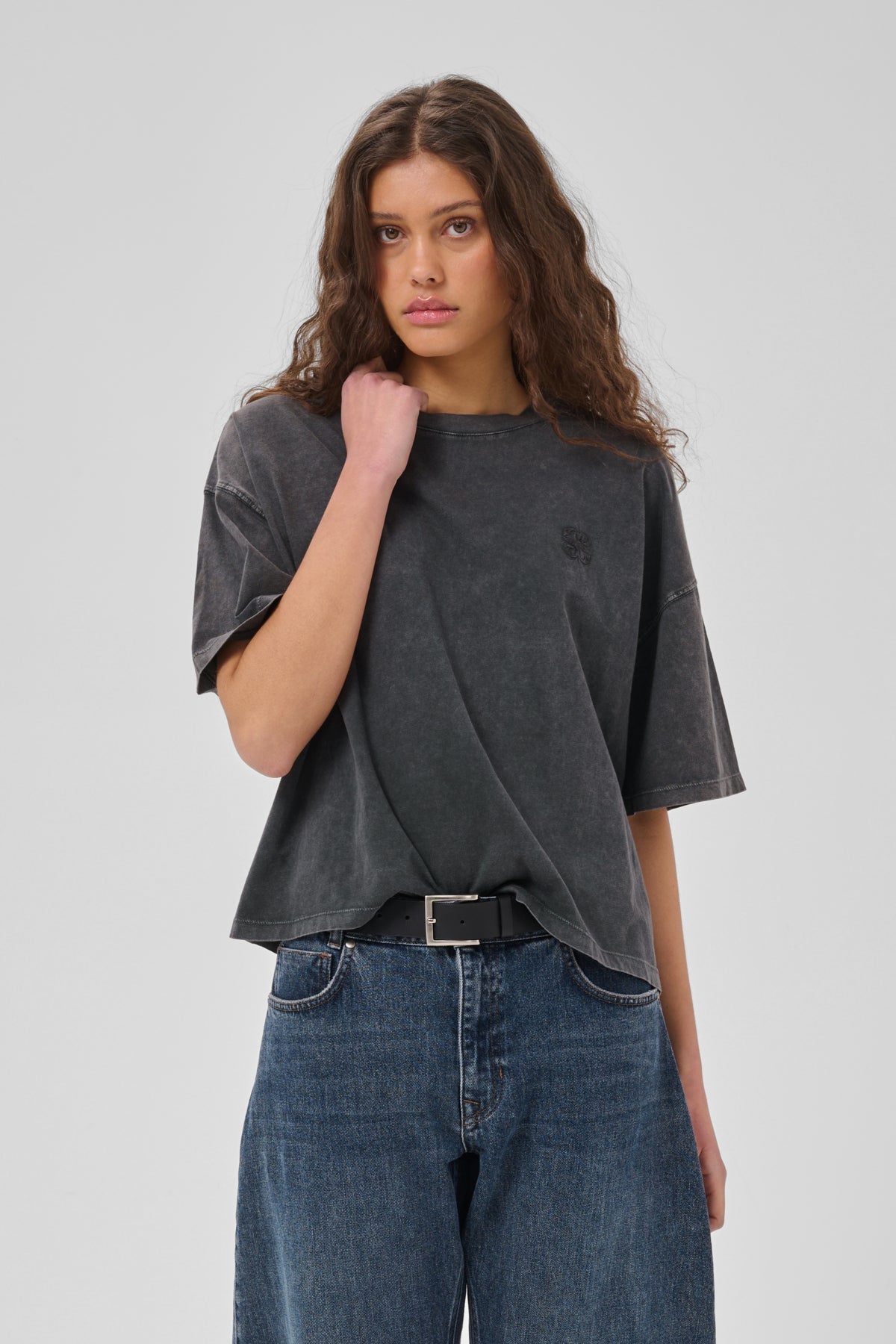 MWEsa Boxy Short Tee Black Wash - 100069 - 10705672