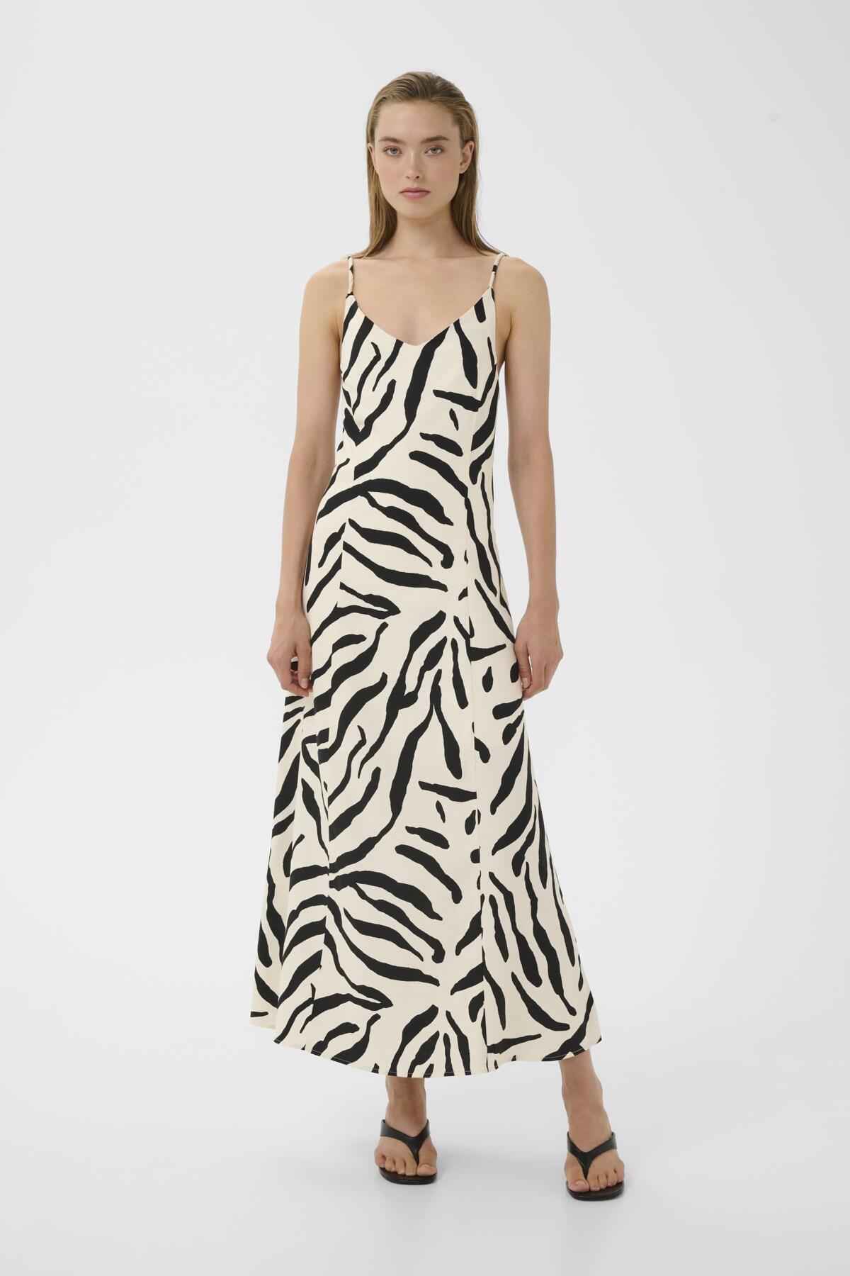 GZzeona P dress graphic black white animal - 1 - 10911163