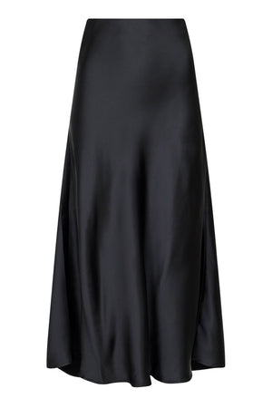 132878Black