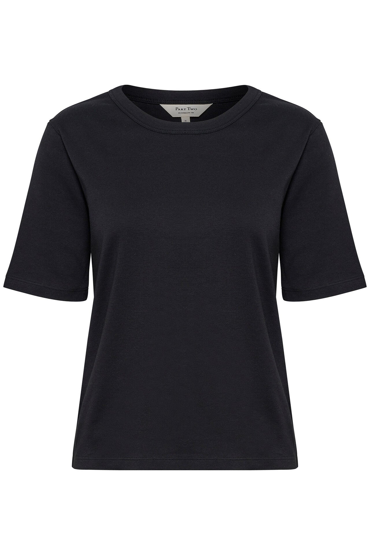 135379Black