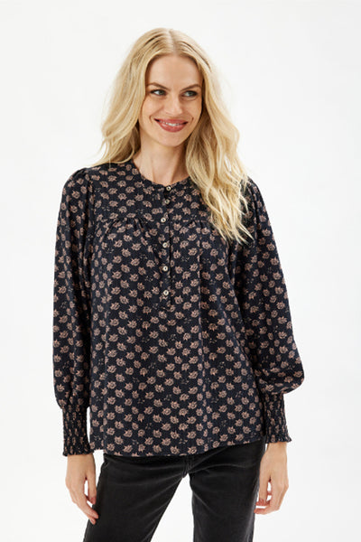 15952410835 Thumbnail