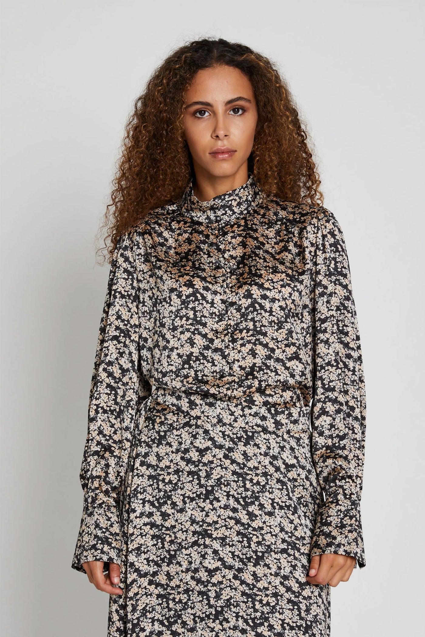 FloretBBChatrine blouse Sand Black