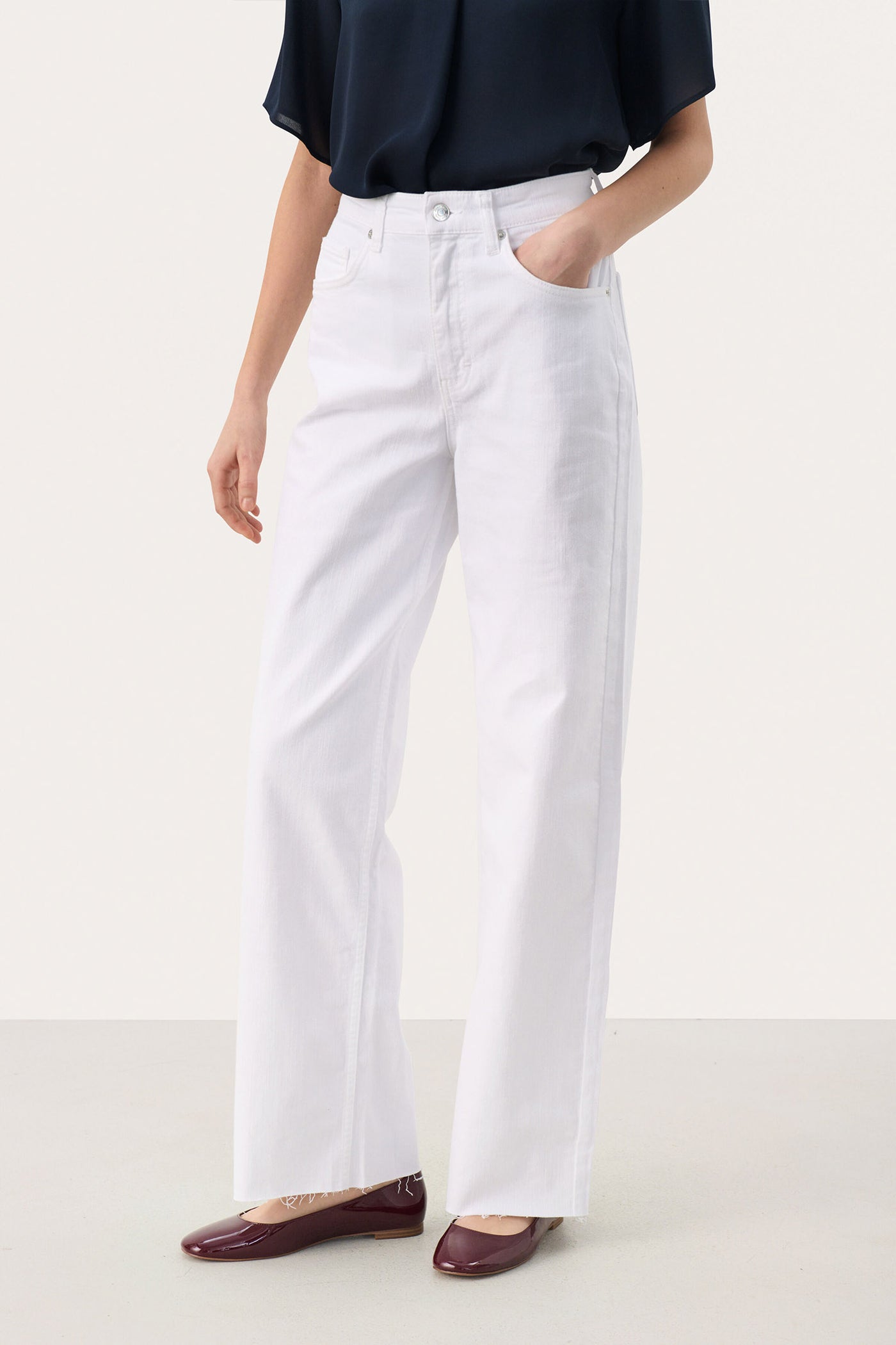 SimonaPW JE Bright White