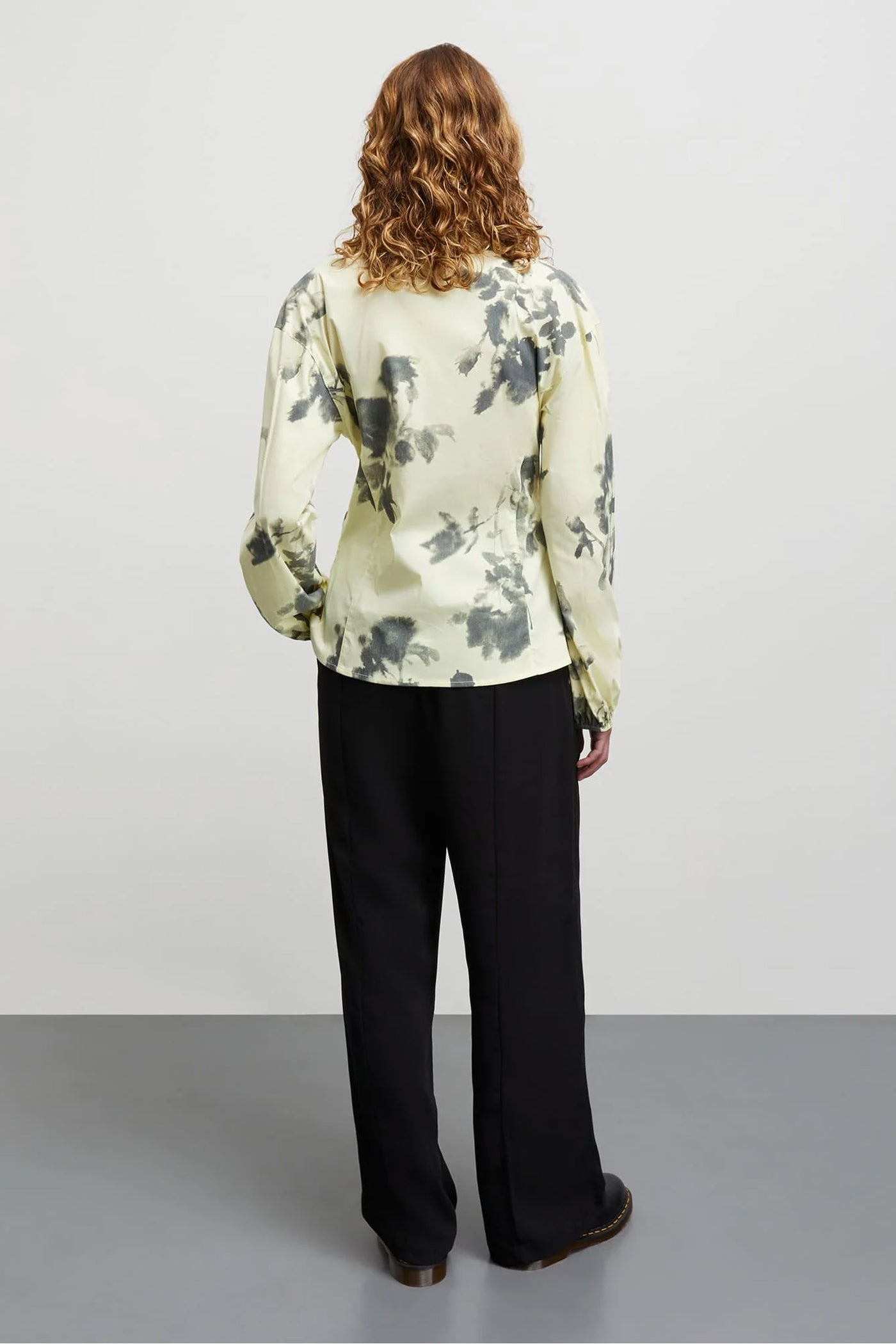Light Crepe Harper Black