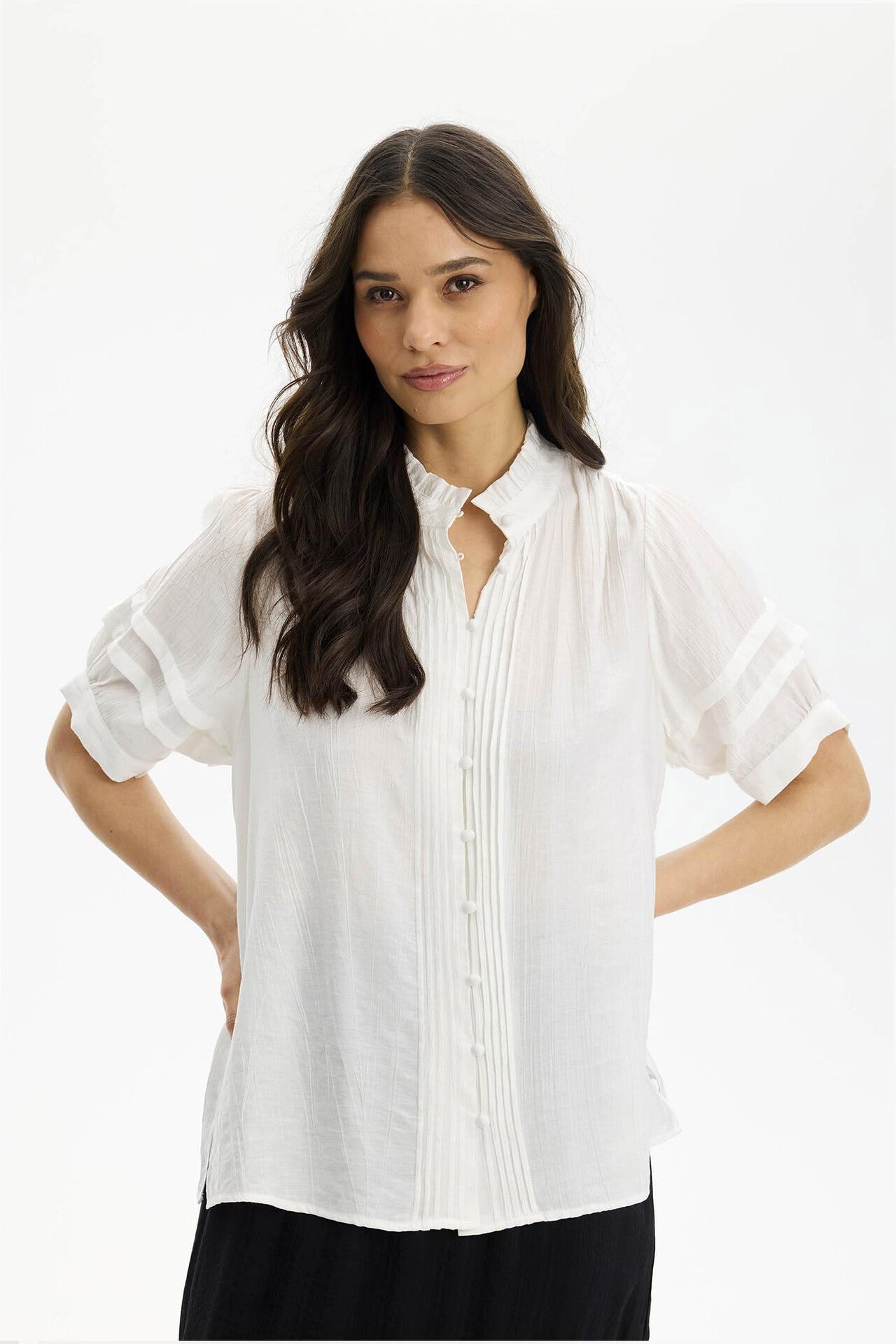 167945White