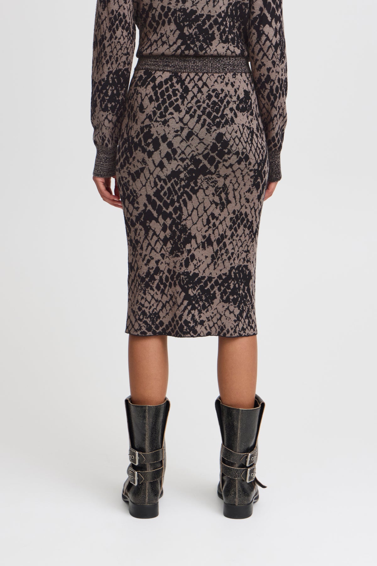 IHMELEO SK5 Dark Fungi Snake aop - 203322 - 20121587