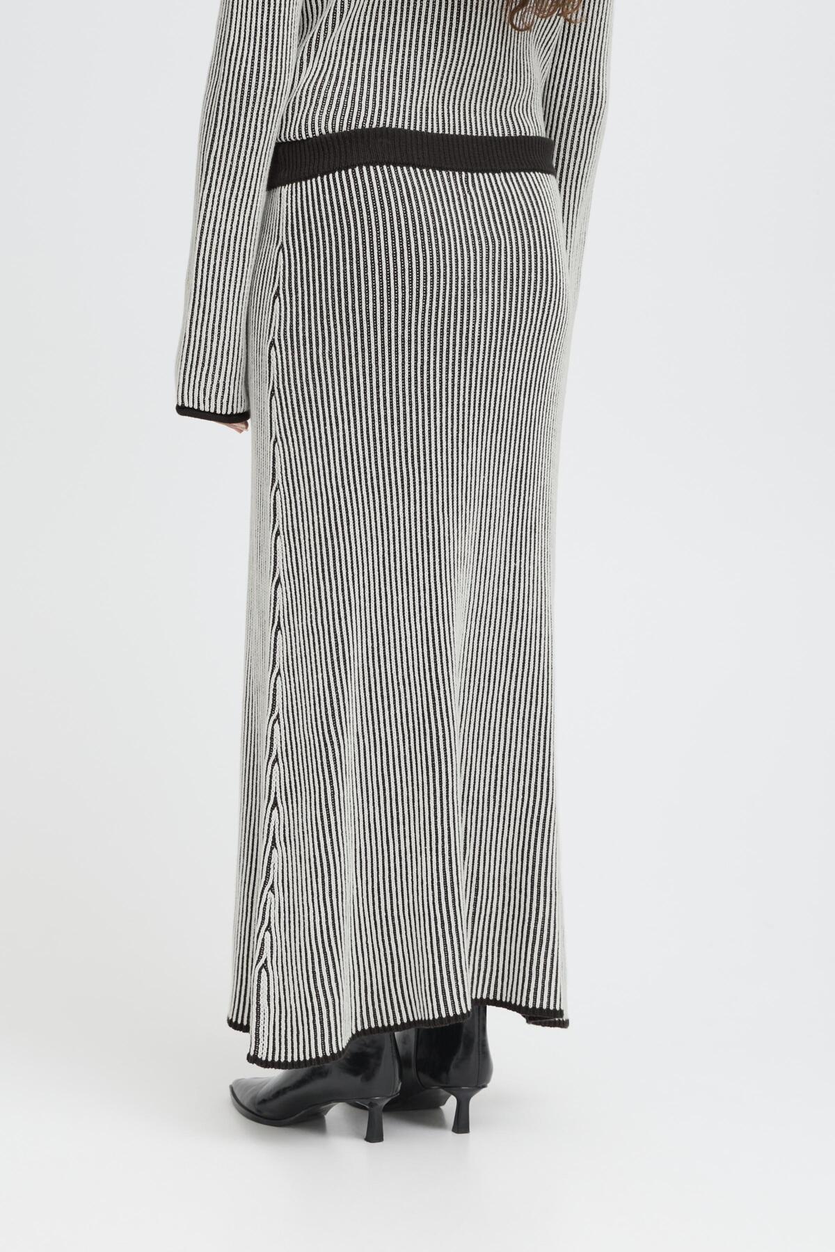 IHDANUTA SK Black - 20124357