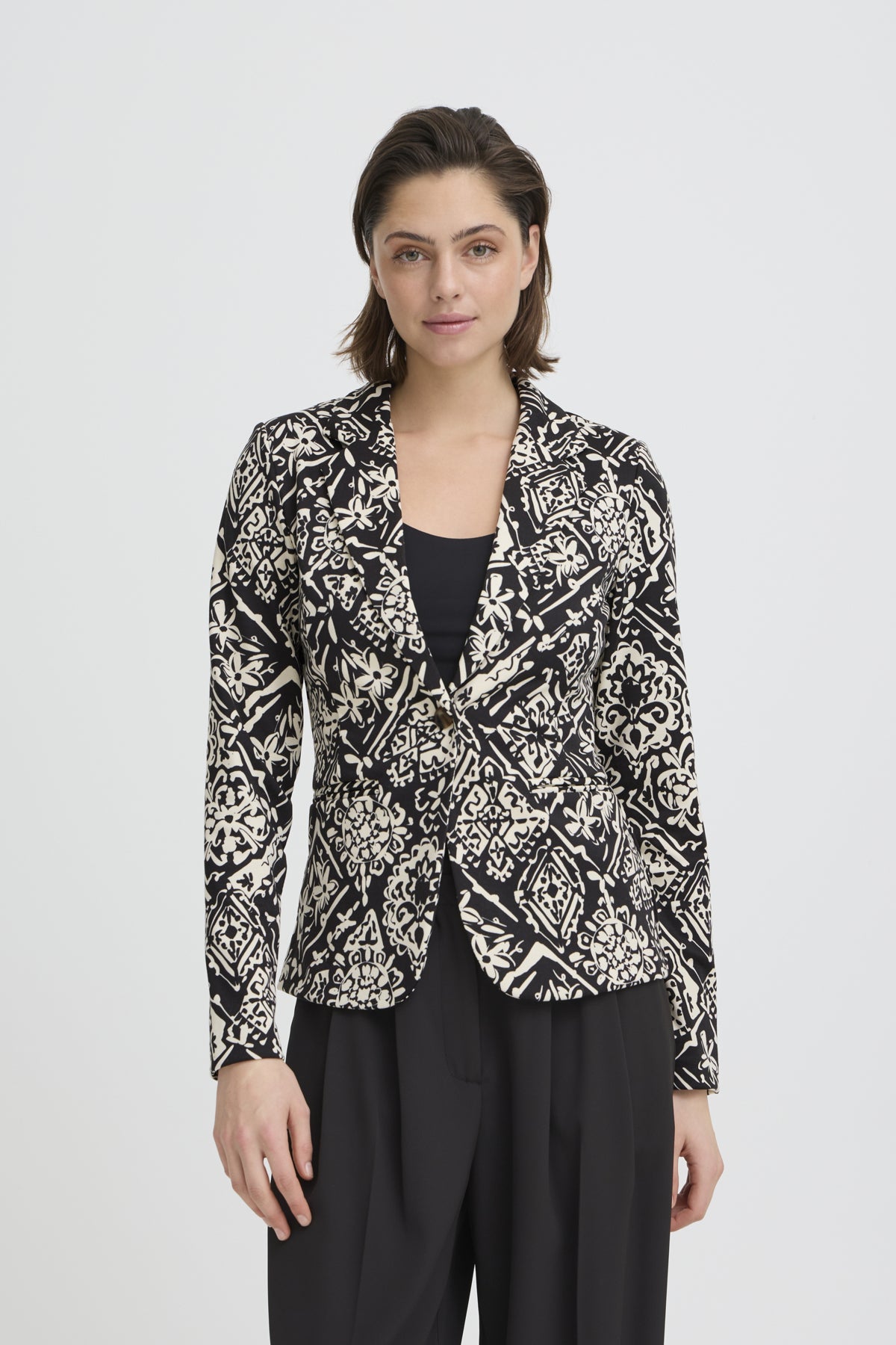 IHKATE PRINT BL29 BLACK GRAPHIC PATCHWORK - 9000 - 20125220