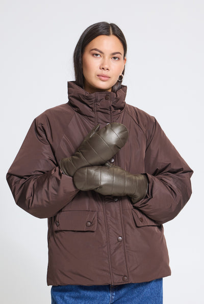 Brand Turbo brand-88987573-6965-40f8-a078-acaafa70d40b image 4/6 Thumbnail