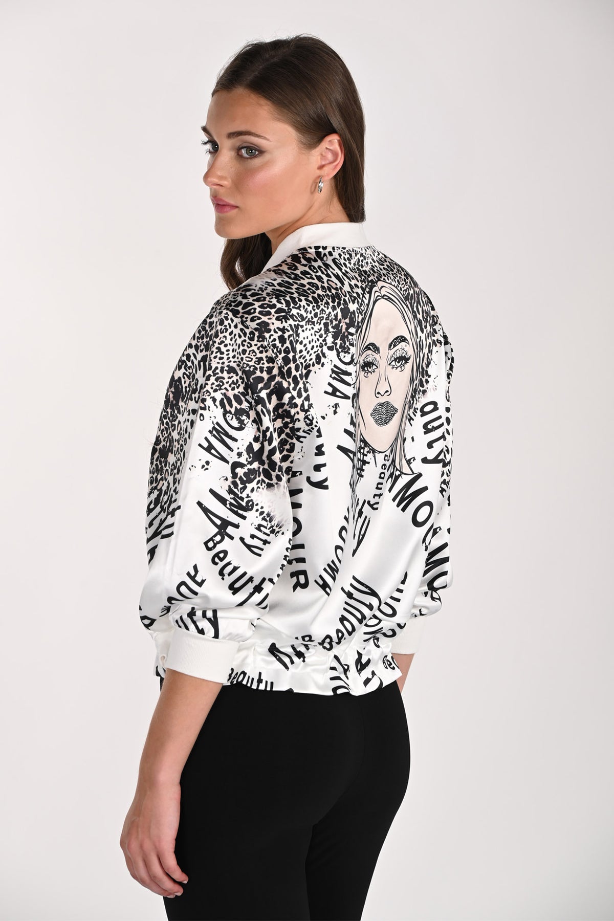 261657 JAKKE Off-White - 261657