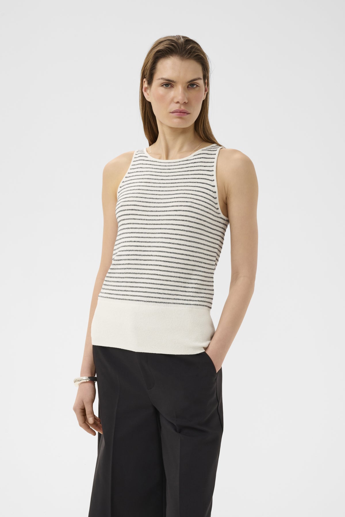 NOLAIW TANK WHISPER WHITE/BLACK - 90000742 - 30112524