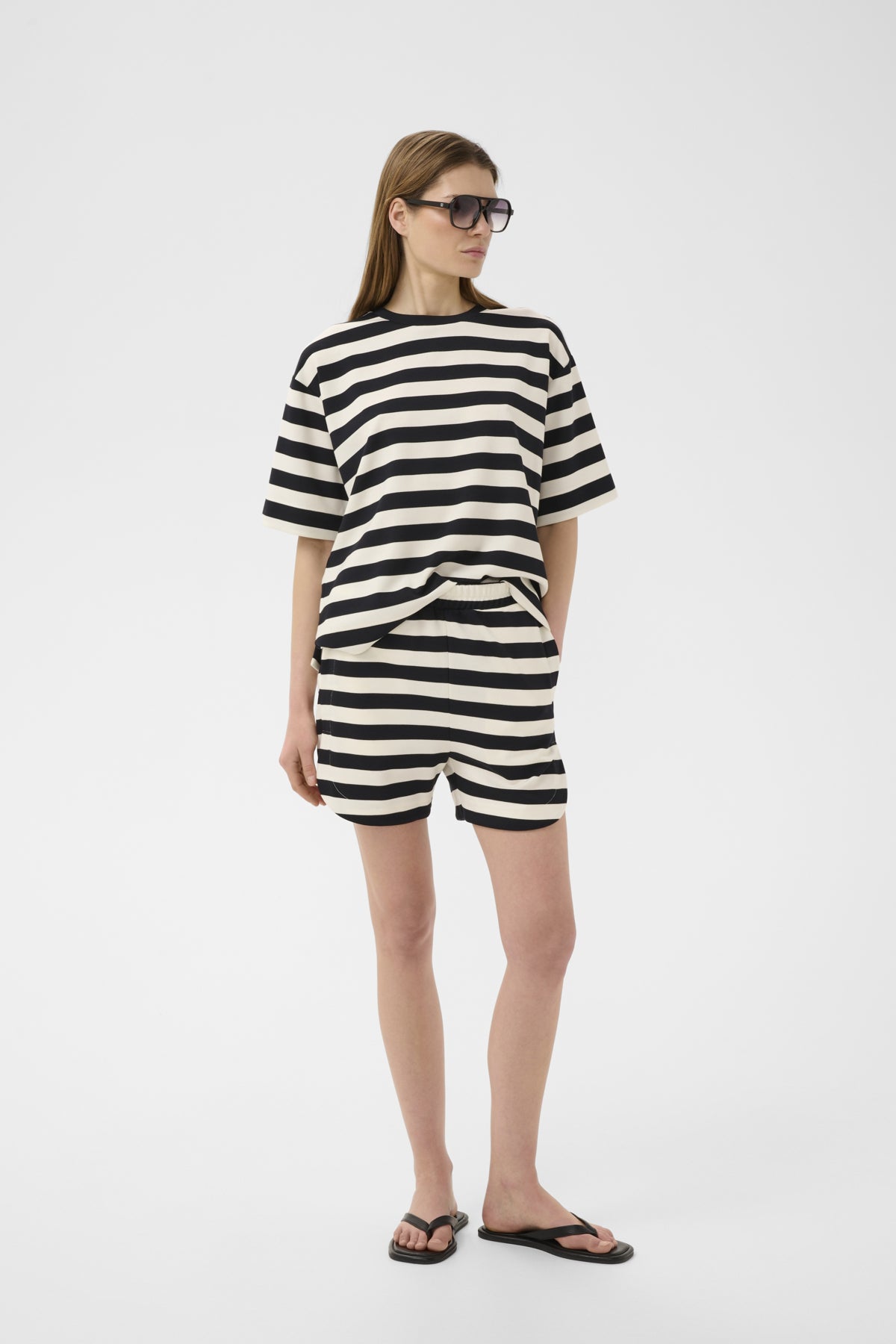 ELORAIW HENNIE SHORTS BLACK / WHISPER WHITE STRIPE - - 30112553
