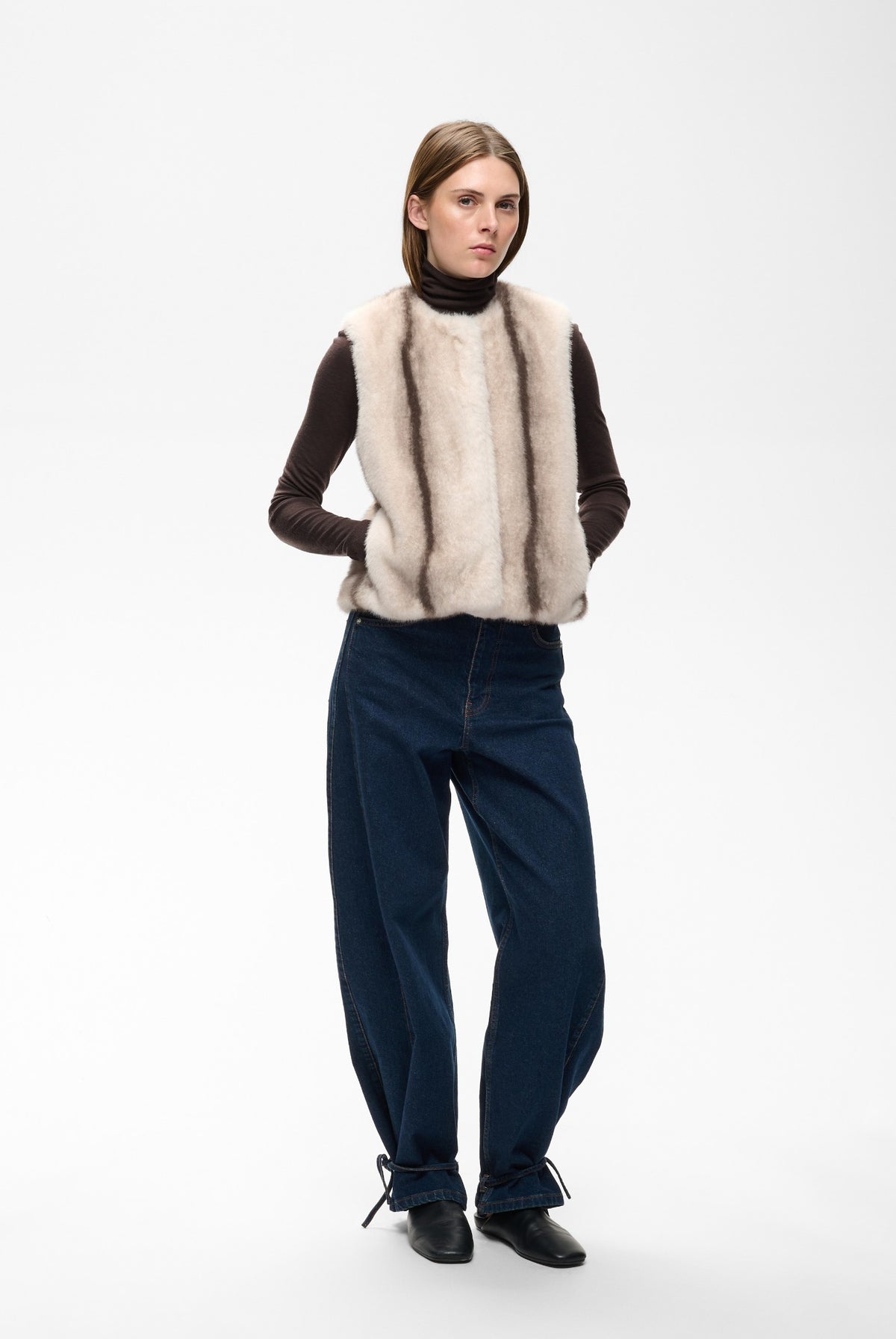 ZABELLEIW WAISTCOAT FAUX FUR STRIPE - 900009172 - 30112659
