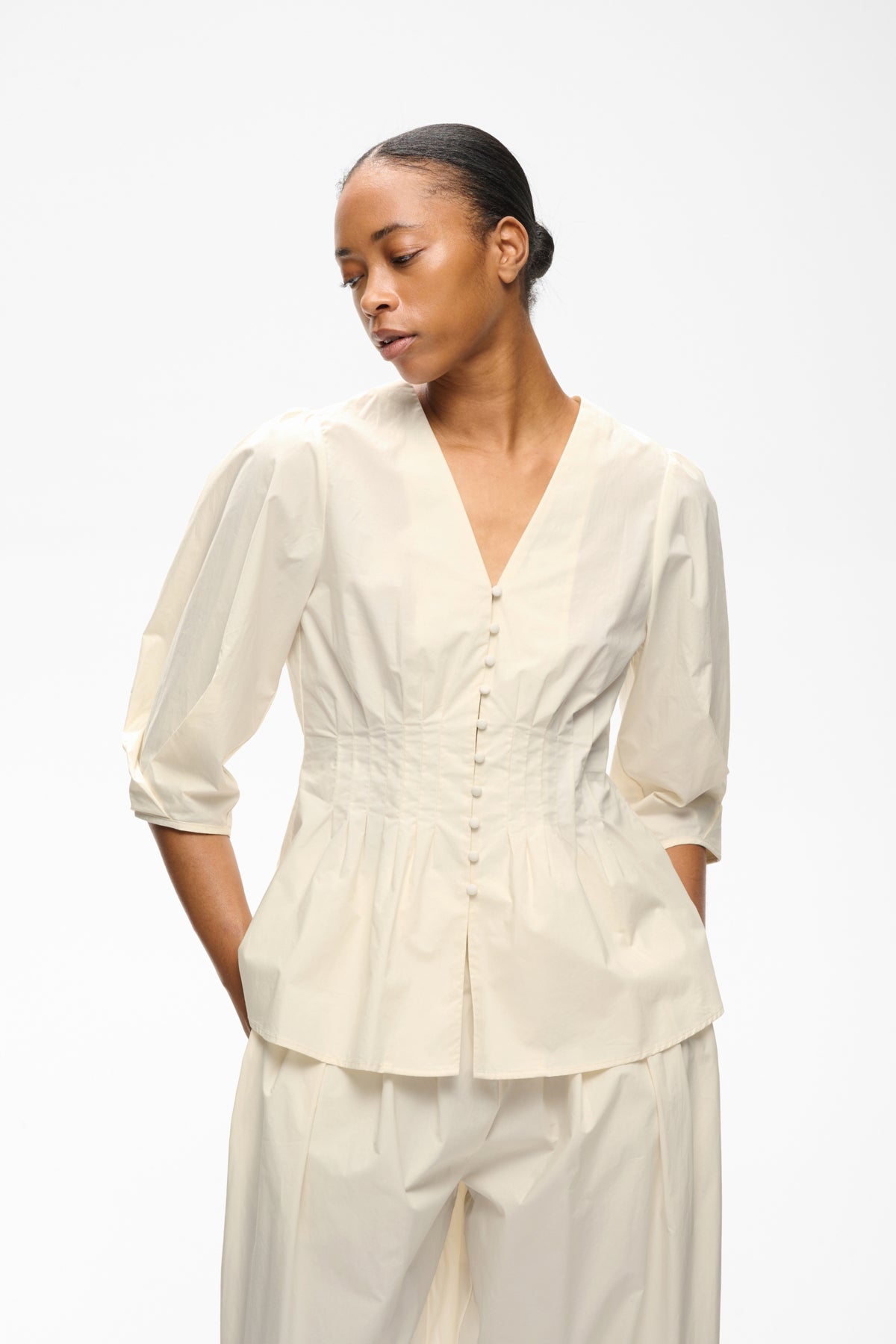 HAZEIW FITTED BLOUSE Vanilla - 120601 - 30112710