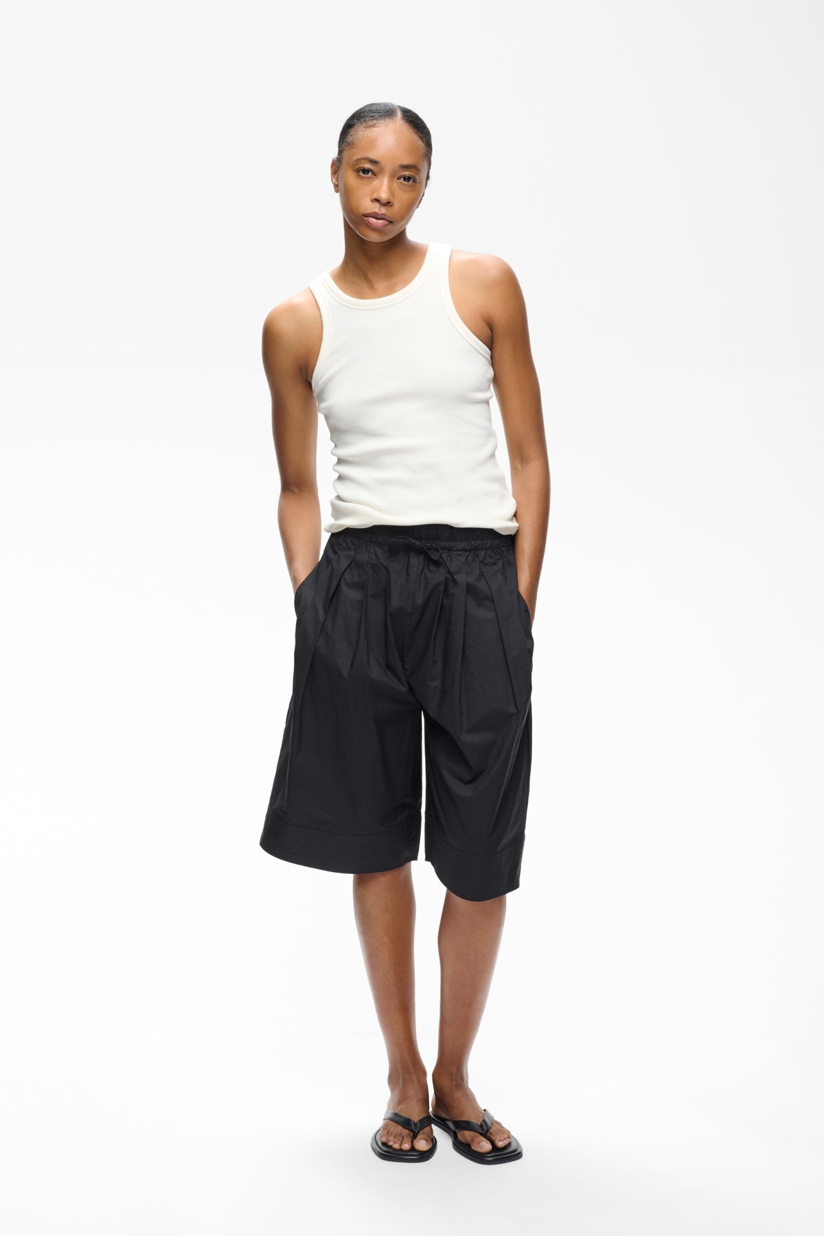 HAZEIW BERMUDA SHORTS Black - 194008 - 30112754