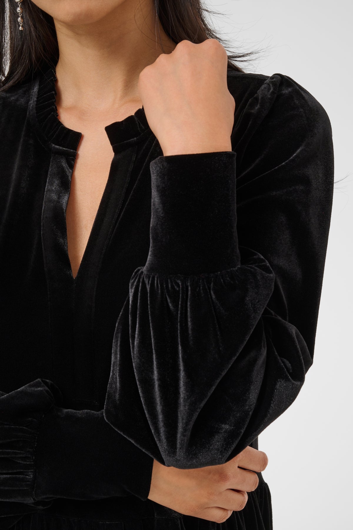 ViggasePW Long DR Black