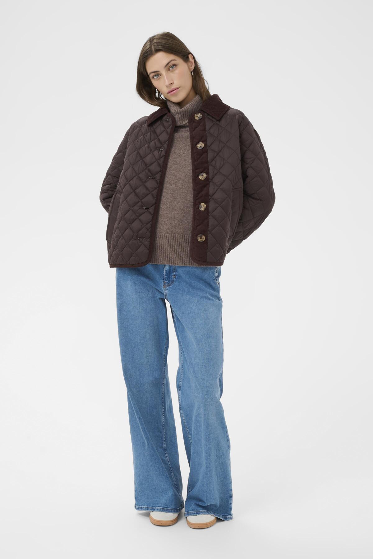 SafiyaPW OTW Mole