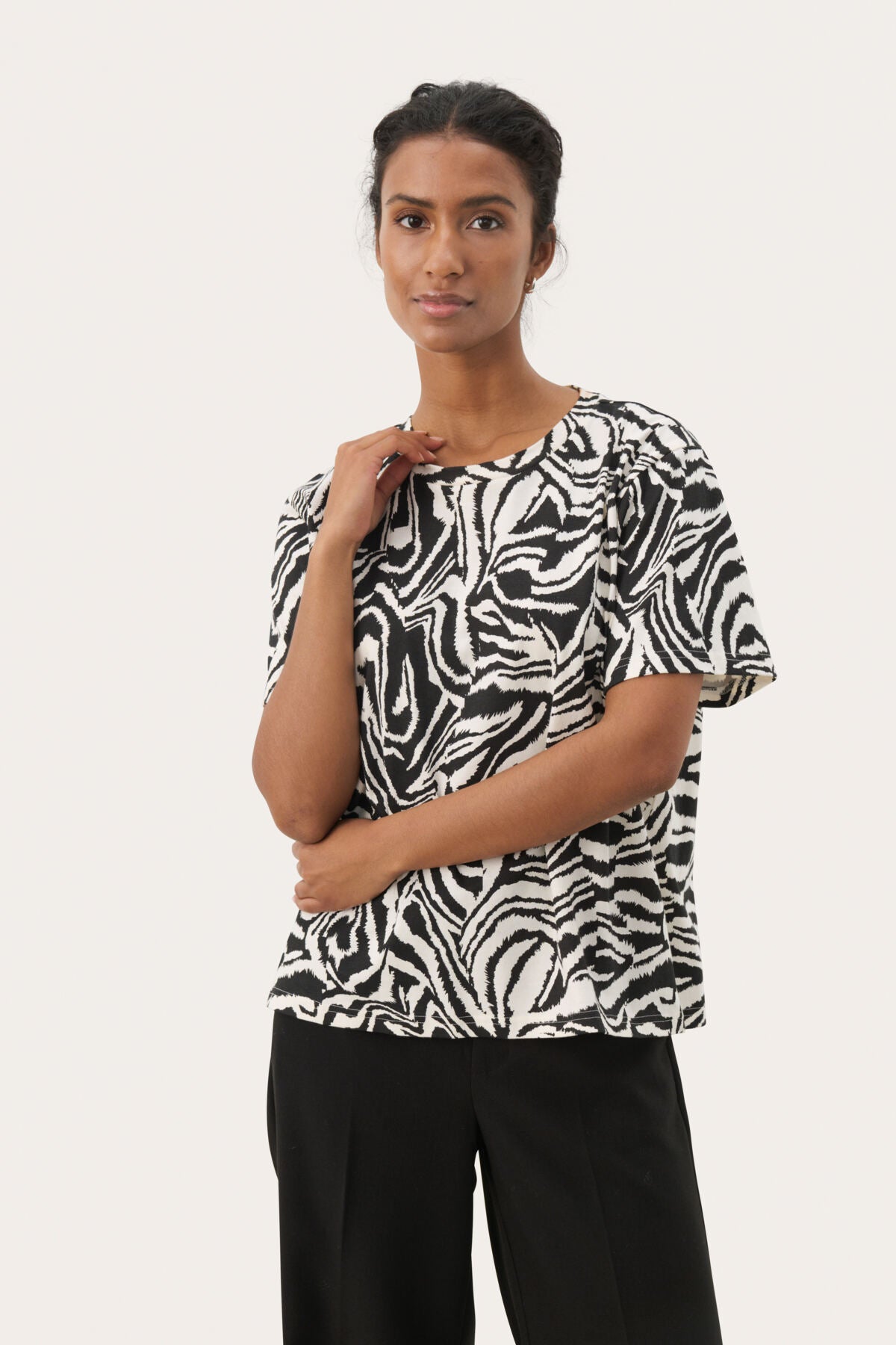 NahidPW TS Black Animal Print - 30309873