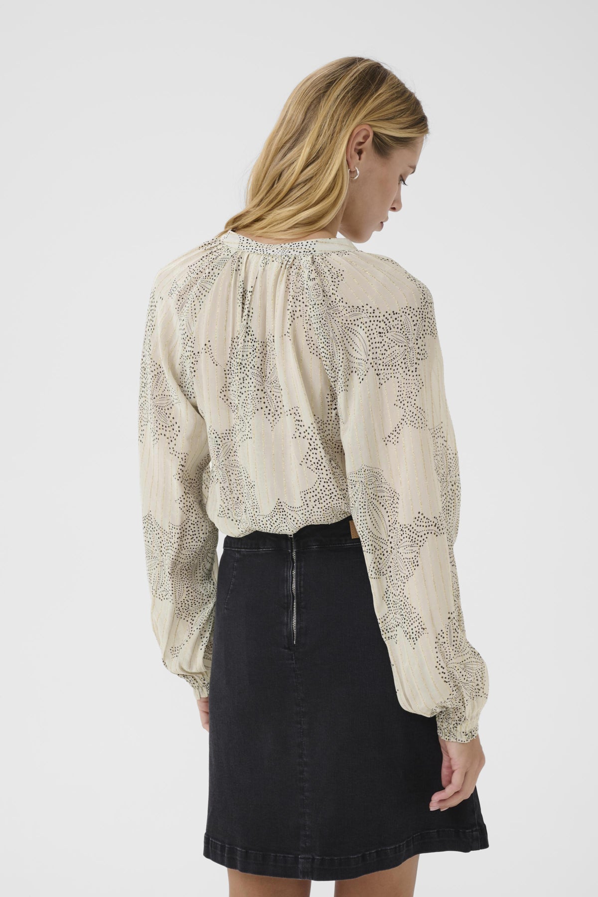 SvaraPW BL French Oak Dot Flower print