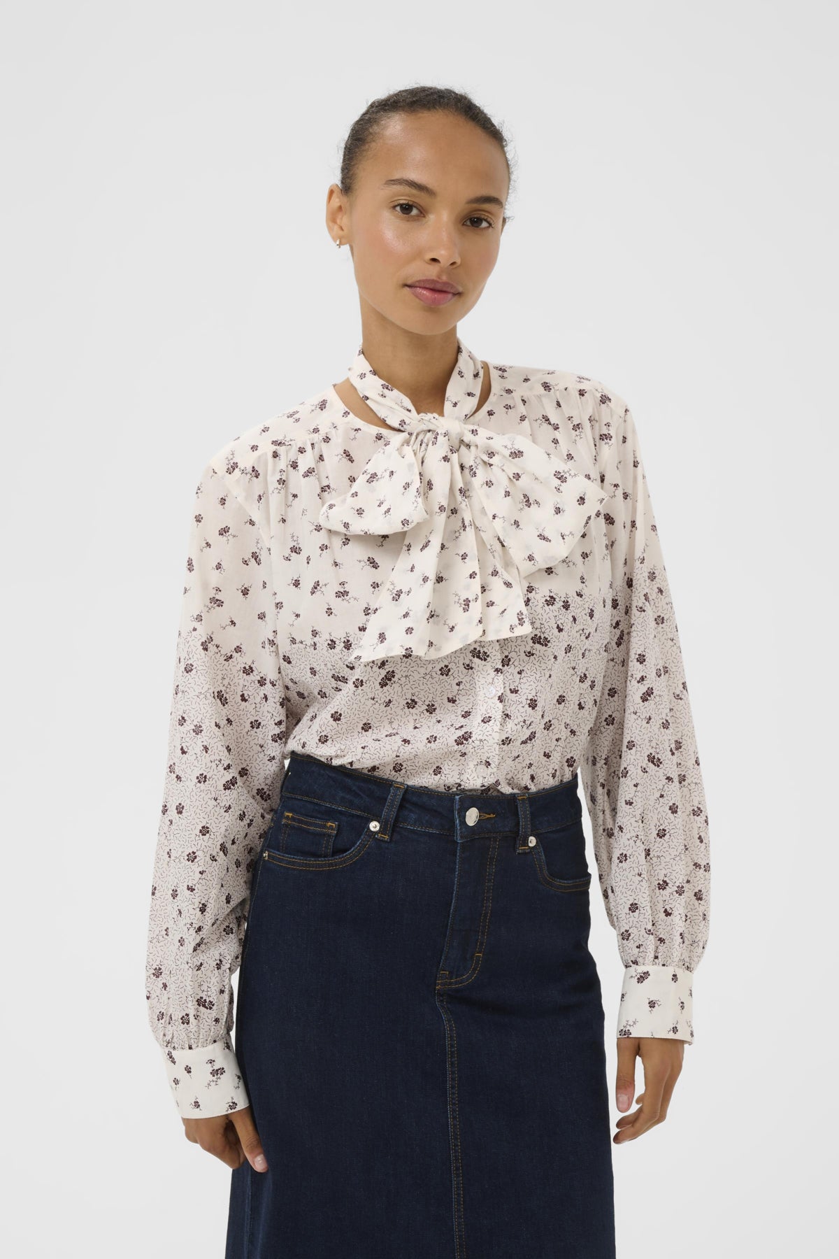 YaninaPW BL Whispering White Fragile Print - c