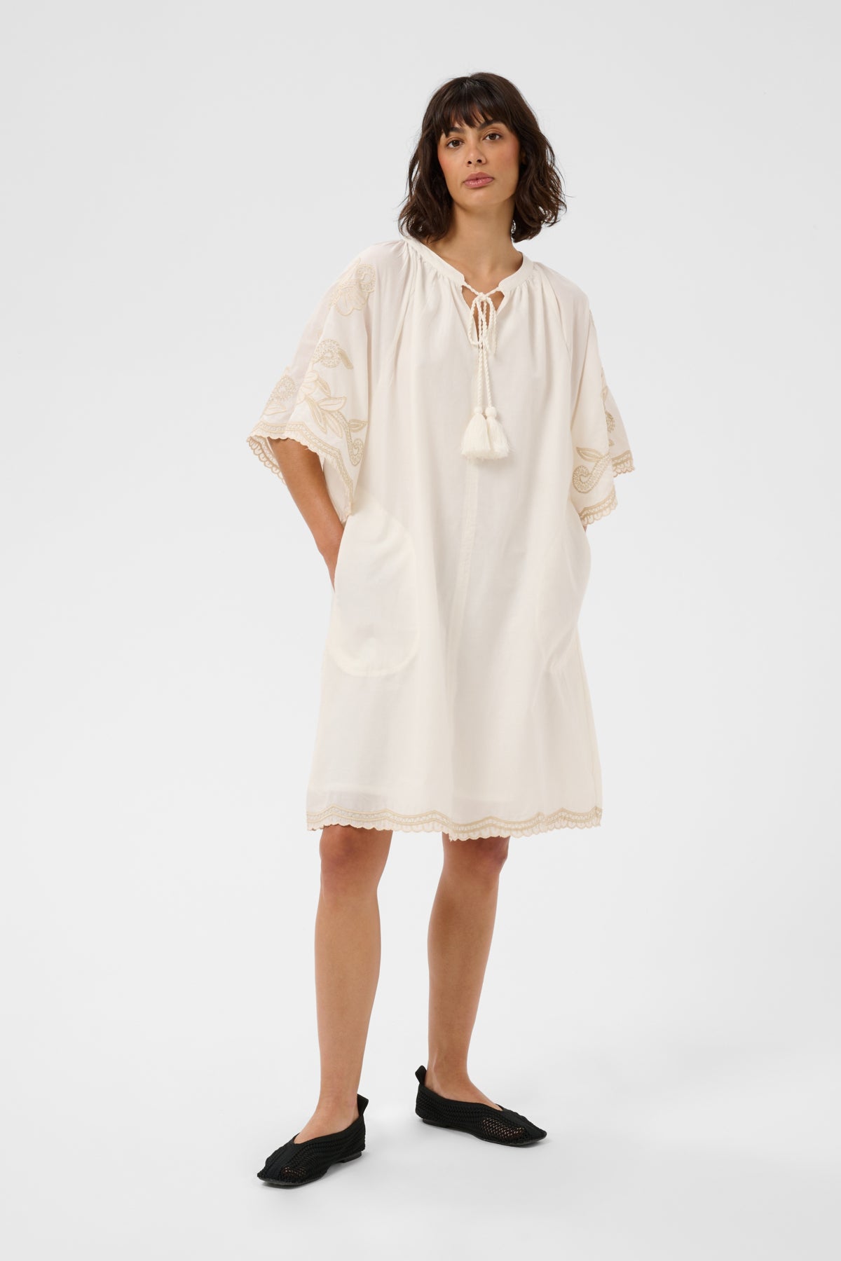 BreannaPW Dress Whisper White W French Oak emb - 30310524