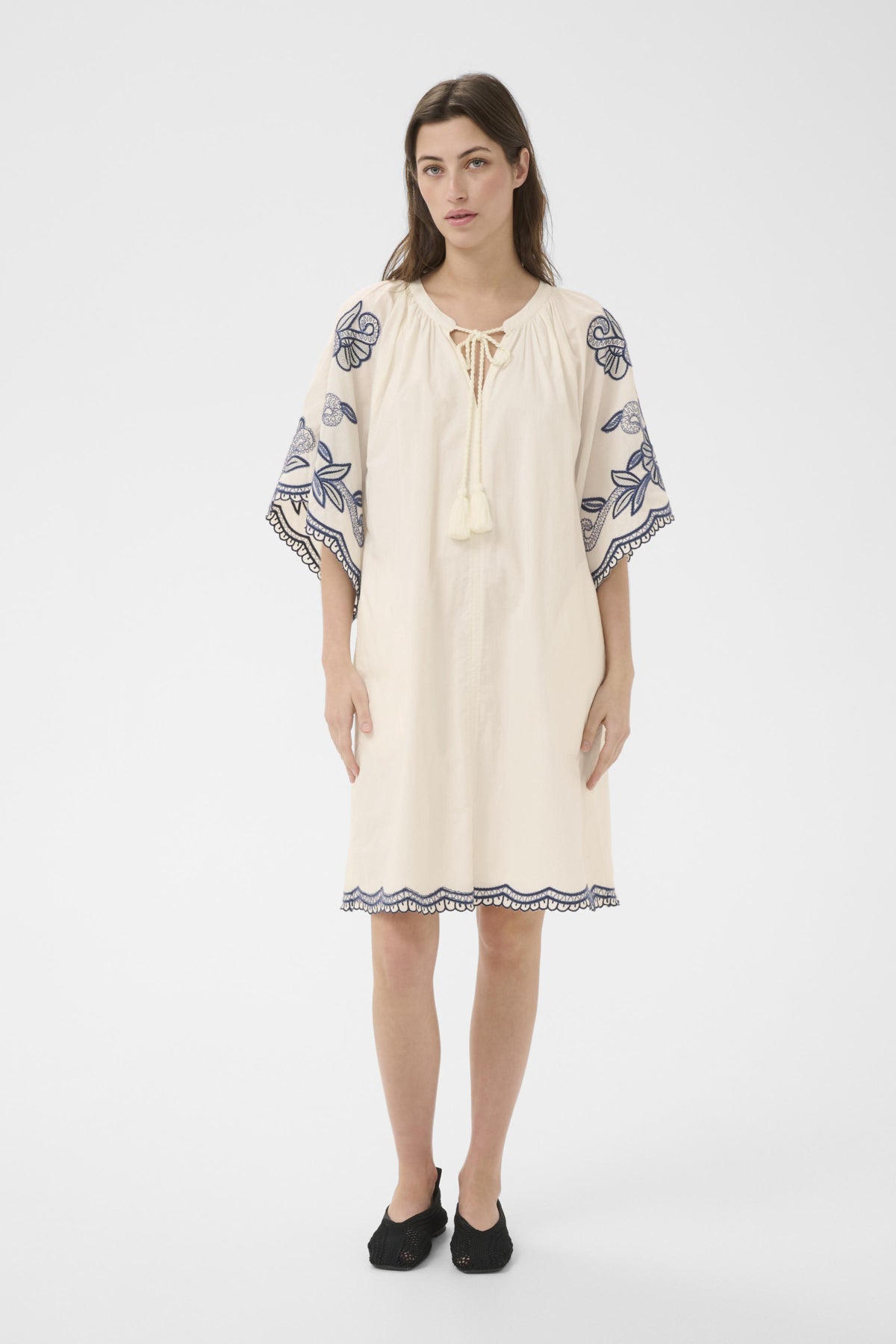 BreannaPW Dress Whisper White W Blue emb - 304 - 30310524