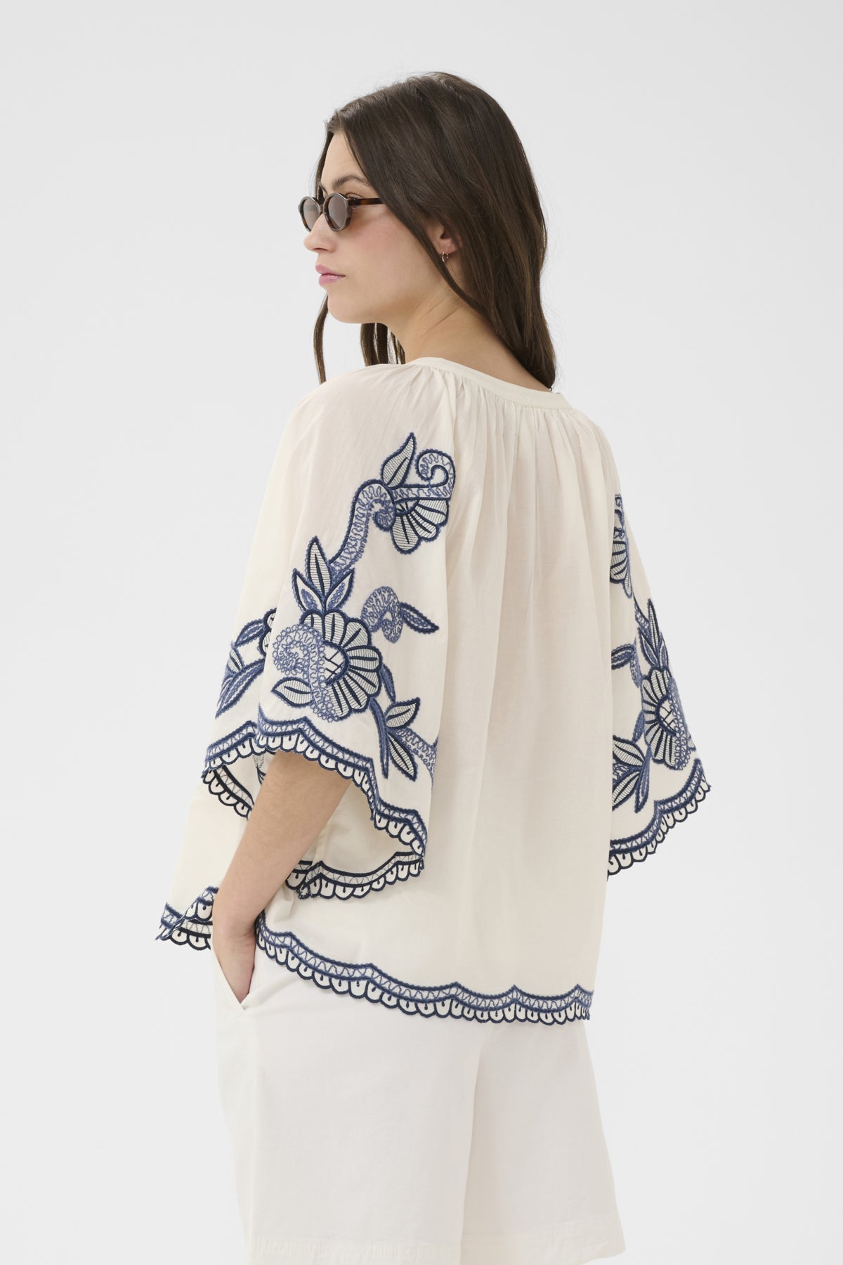 BianchaPW Blouse Whisper White W Blue emb - 304 - 30310743