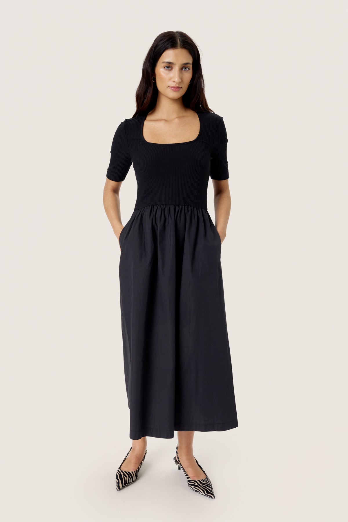SLSimone Phoebe Dress SS Black - 30408550