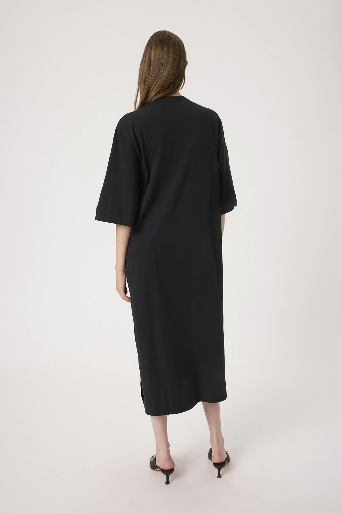 SLAeve Knot Dress Black
