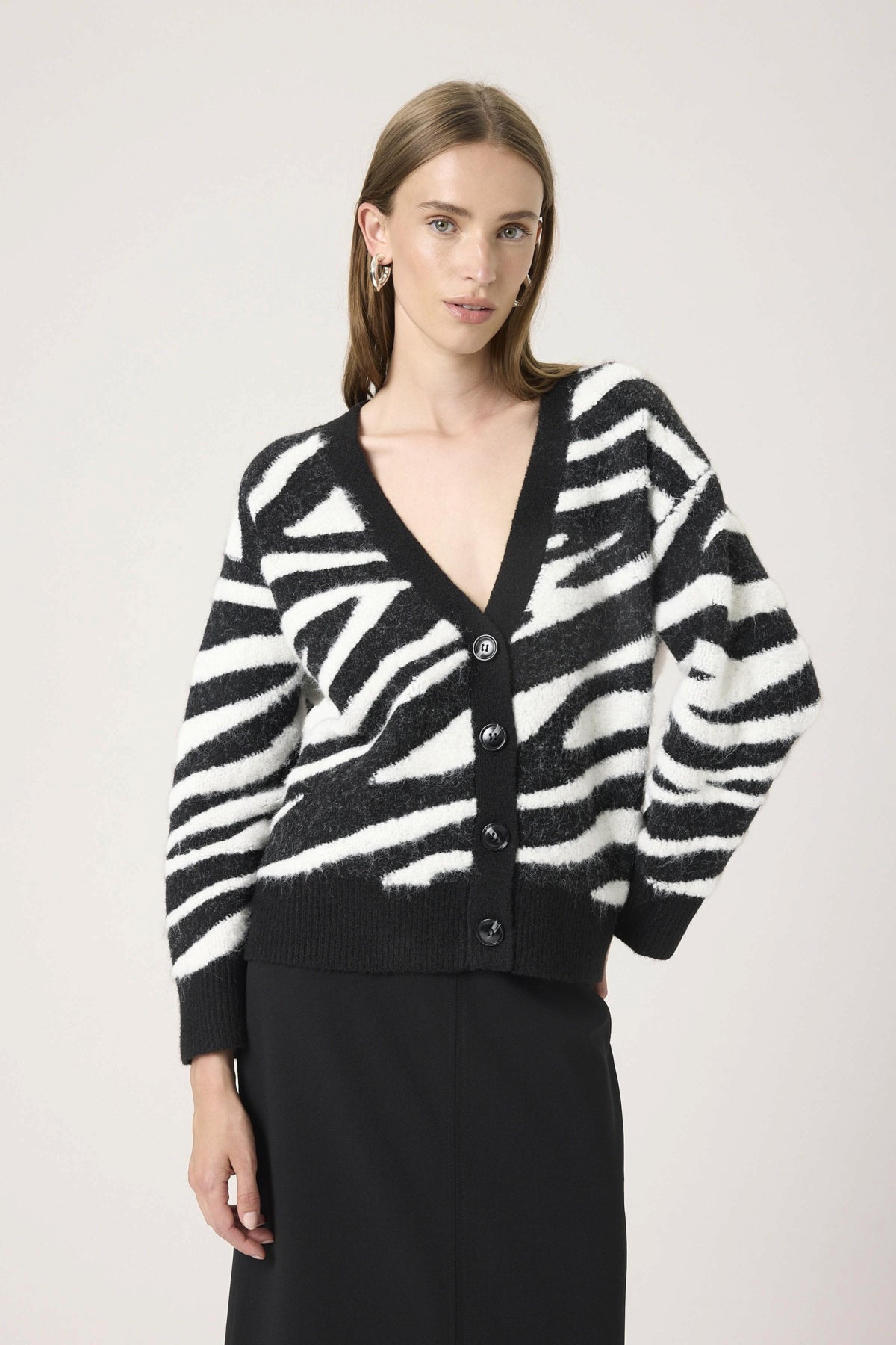 SLSorea Cardigan Black and White Animal - 30436 - 30408755