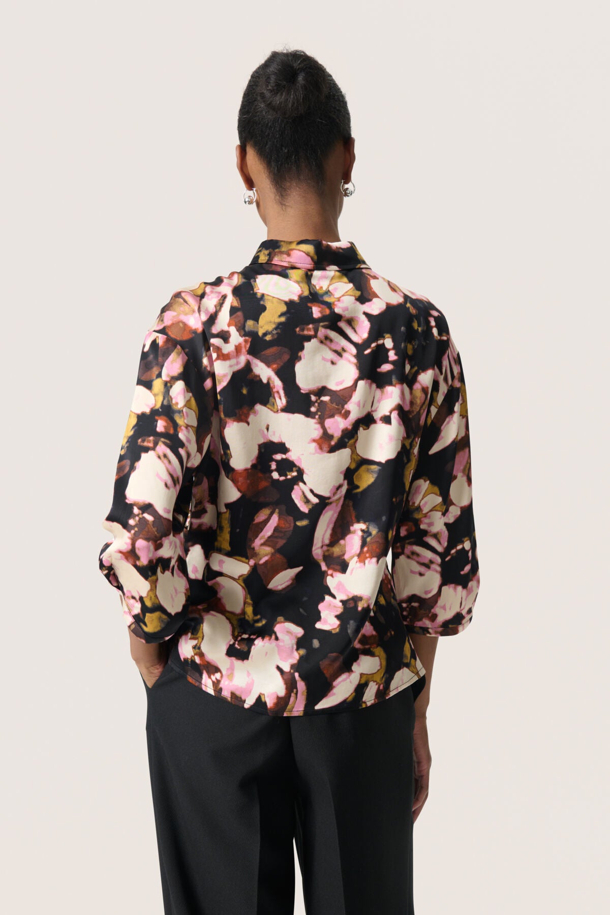 SLCinna Elly Shirt SS Chocolate Autumn Leaves - 30408801