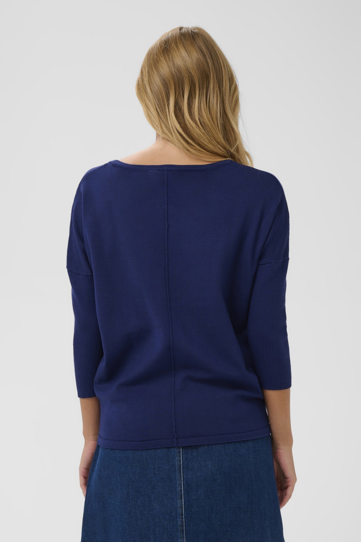 A2561, MilaSZ R-Neck Pullover Navy Peony - 194029 - 30500003