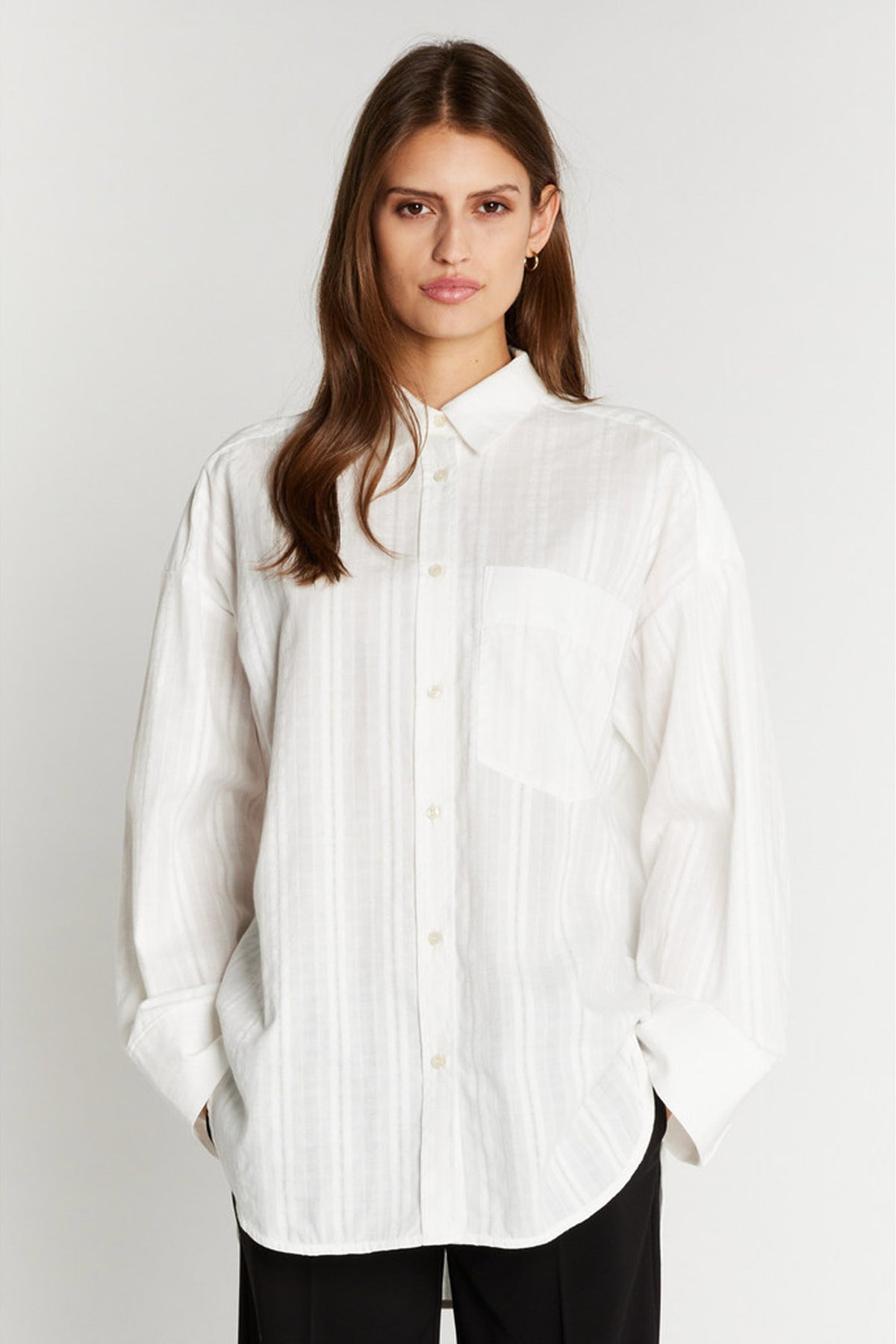 421HMMekia shirt 022 White daisy - HM1495