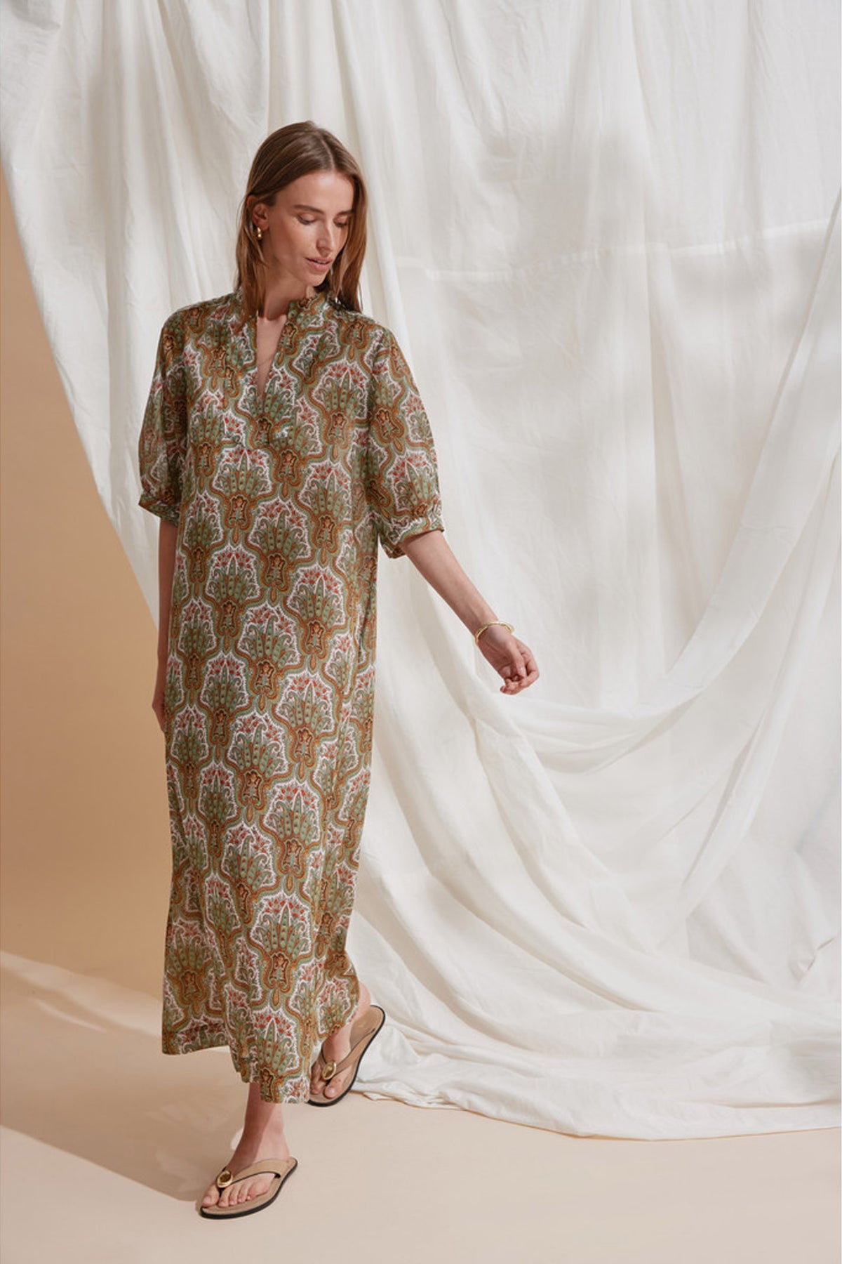 427HMHeliva dress 843 Green paisley print - HM1290