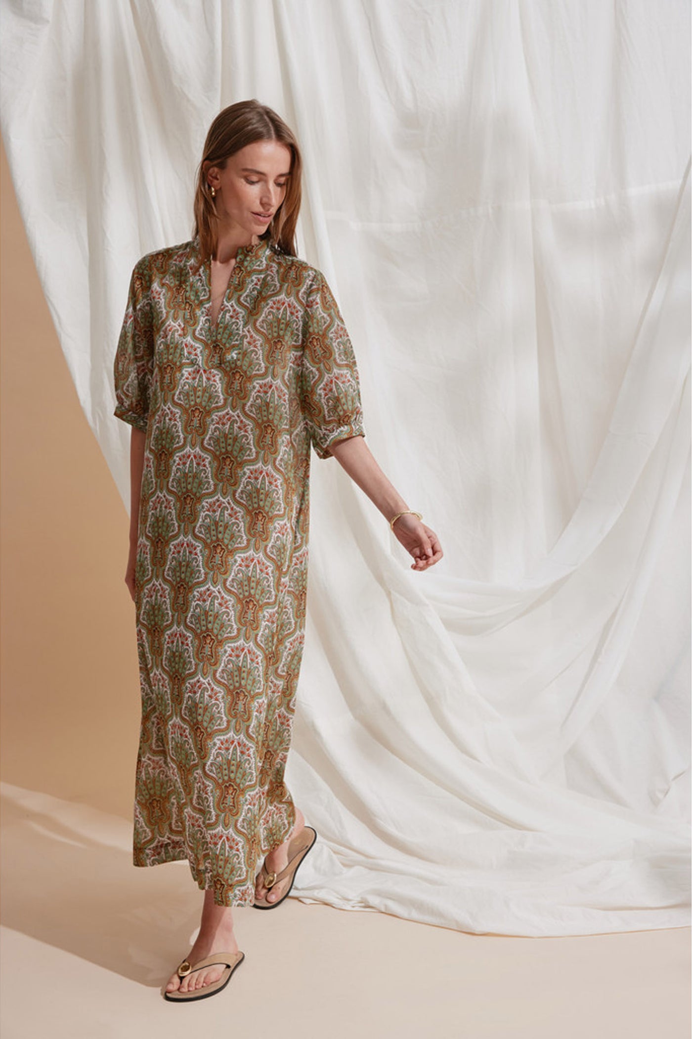 427HMHeliva dress 843 Green paisley print - HM1290